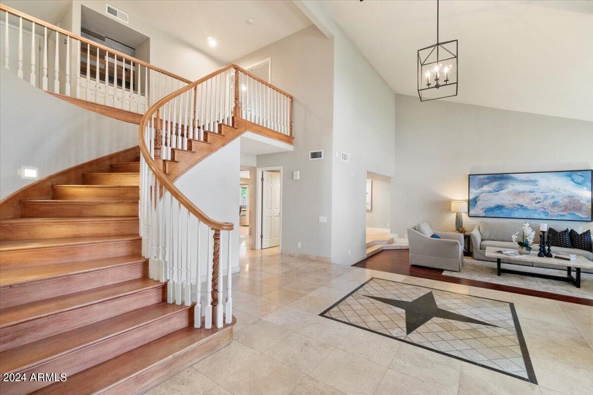 8631 E THOROUGHBRED Trail