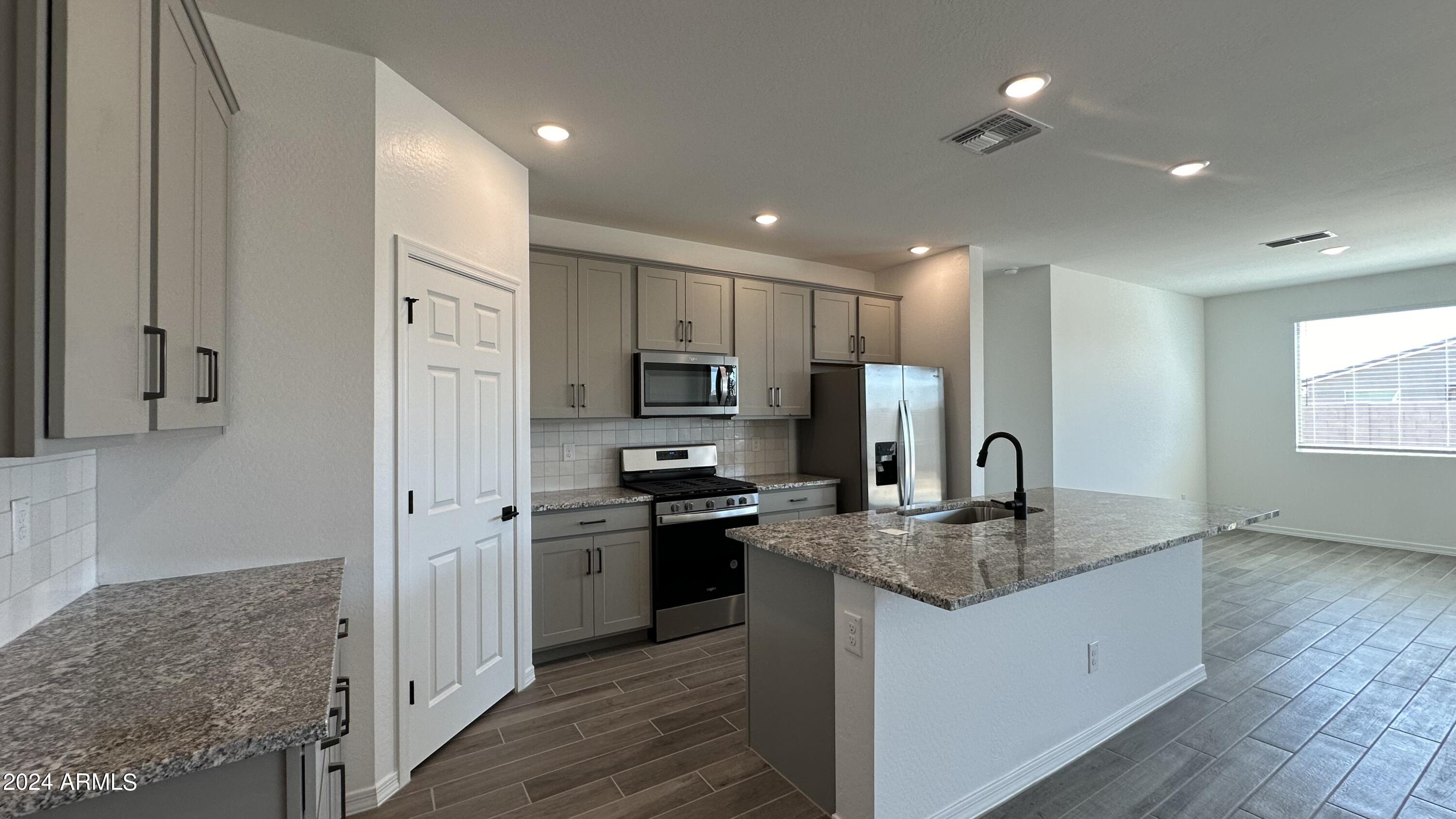 4147 E Bradford Avenue