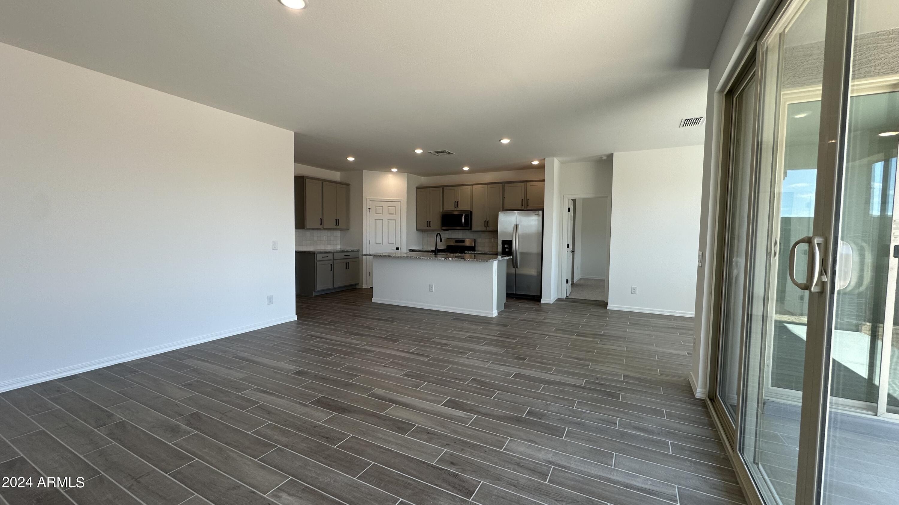 4147 E Bradford Avenue