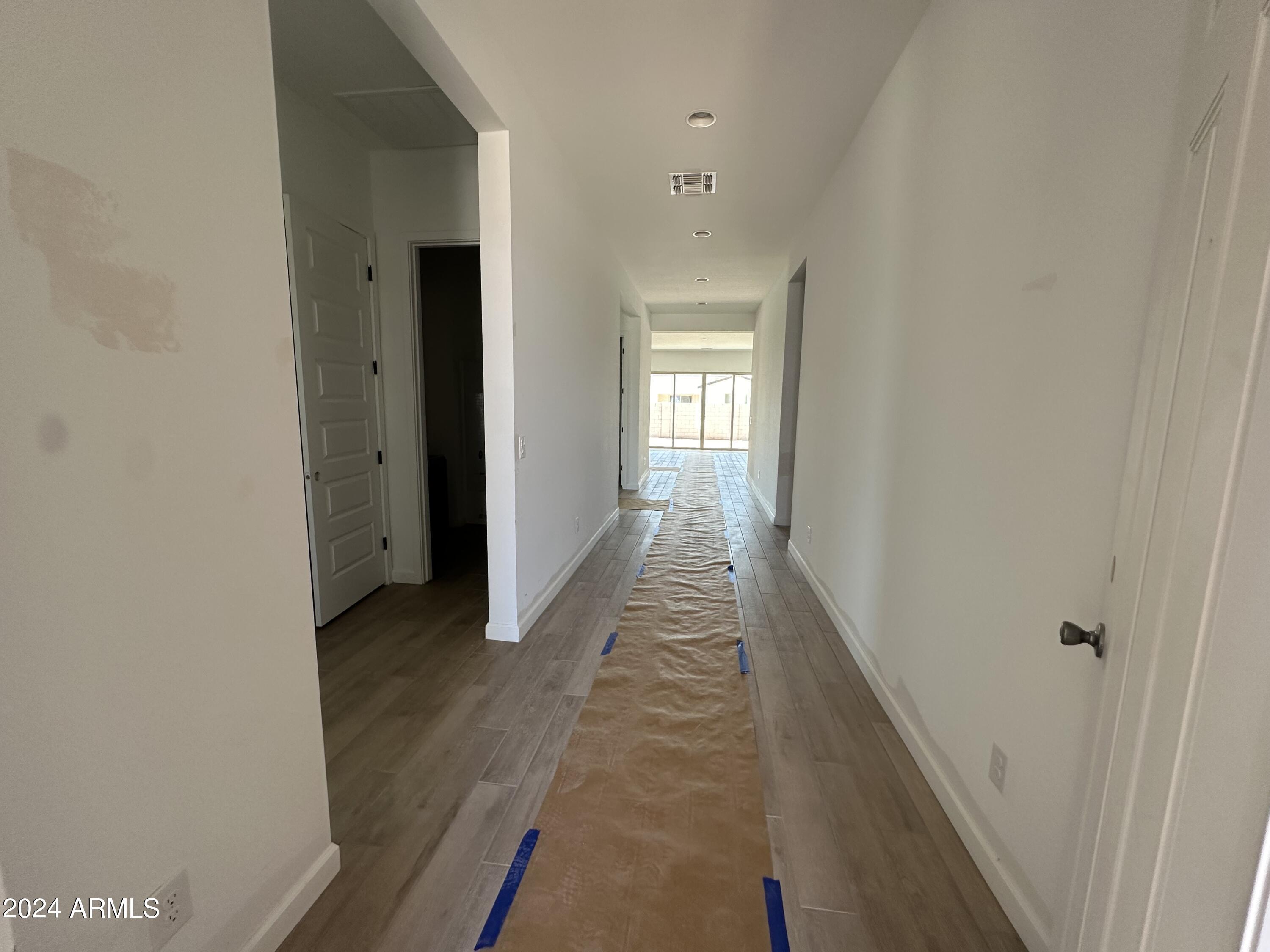 11523 E UTOPIA Avenue