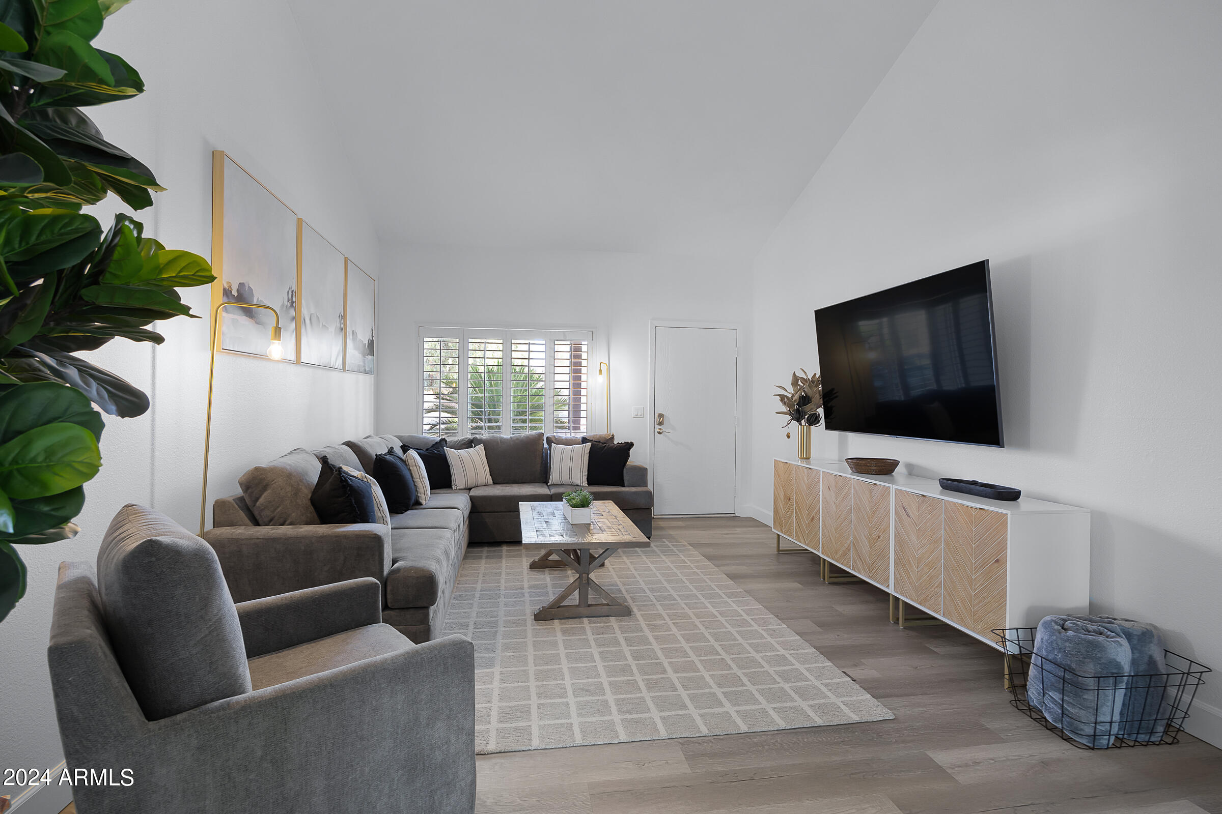 9273 E LUPINE Avenue