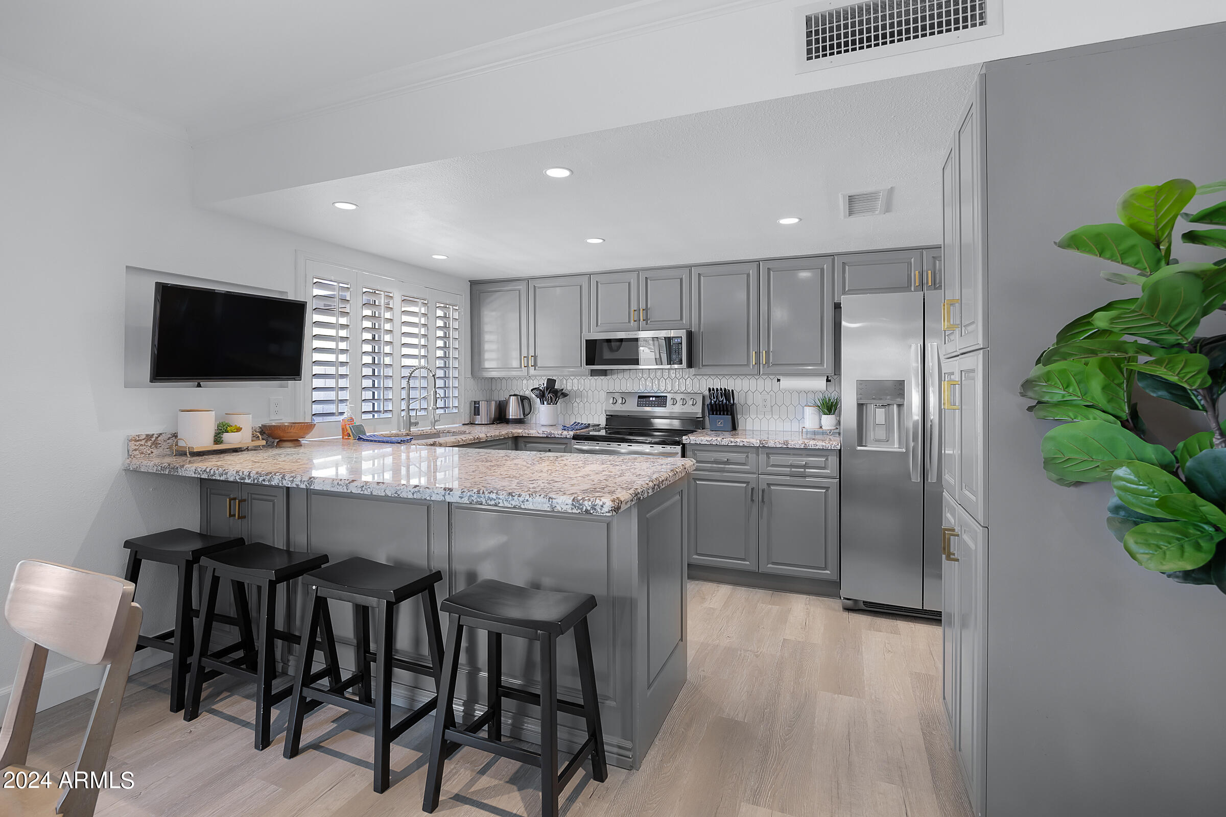 9273 E LUPINE Avenue