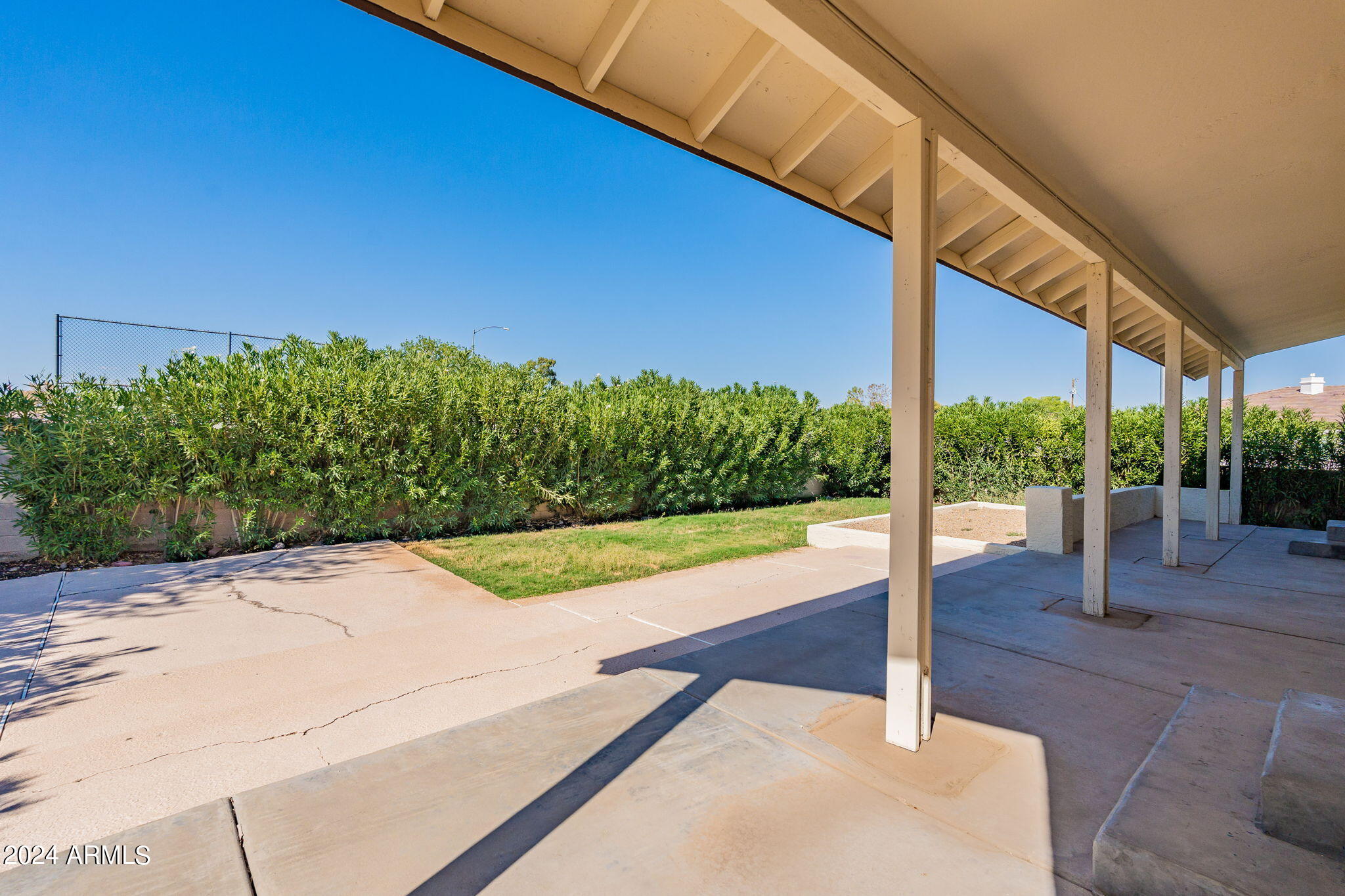 7102 W WINDROSE Drive