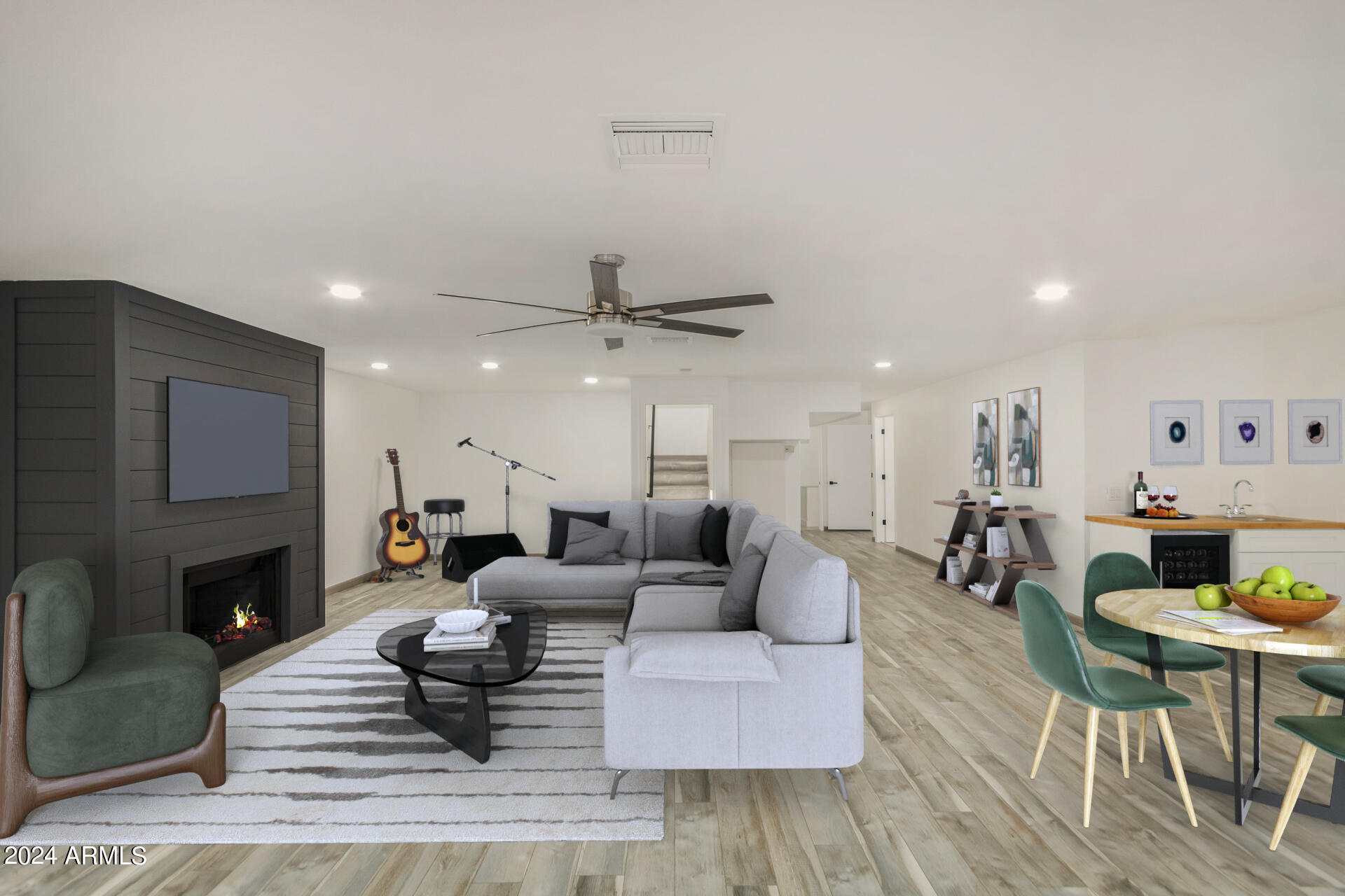 7102 W WINDROSE Drive