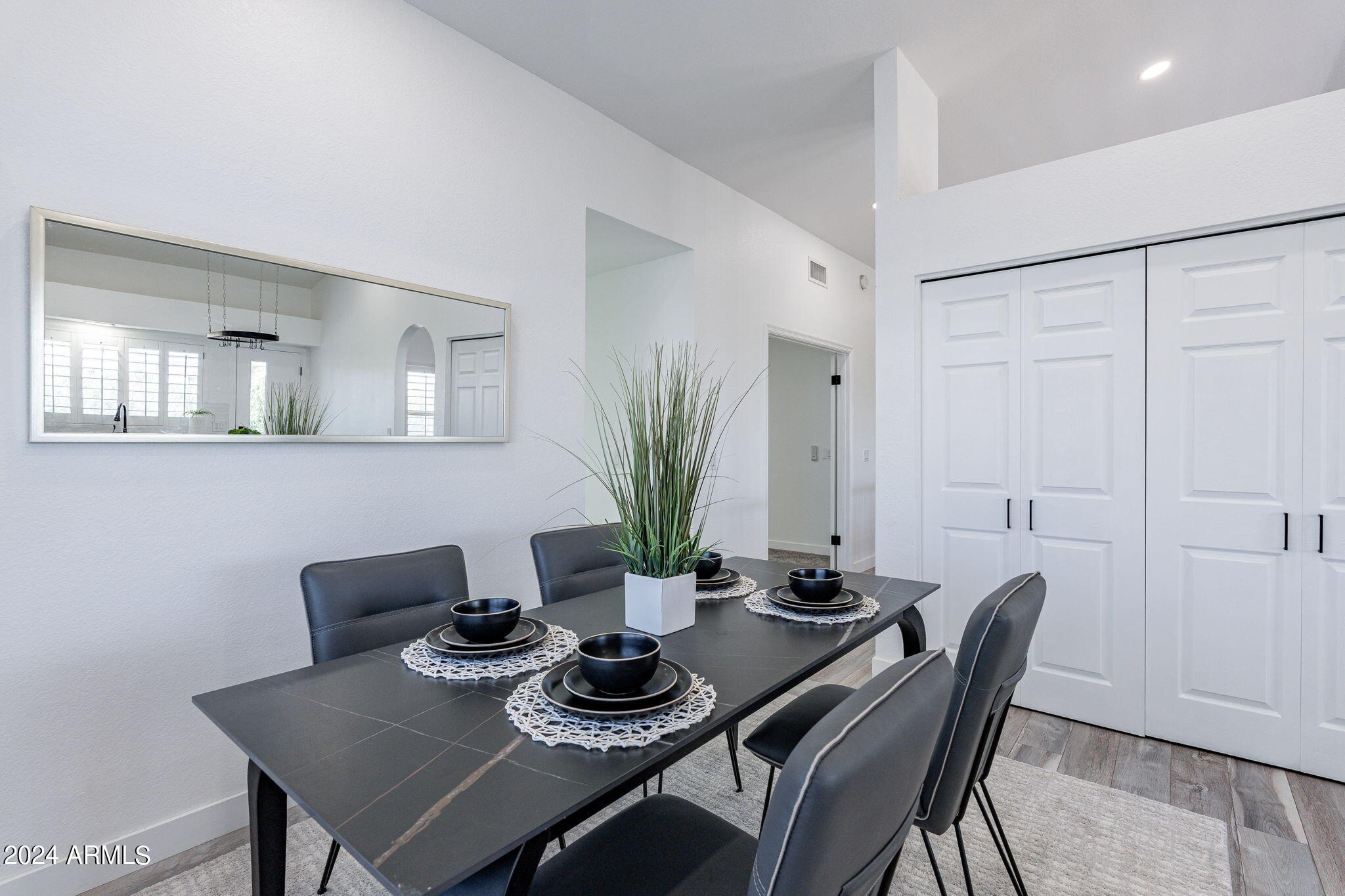 7102 W WINDROSE Drive