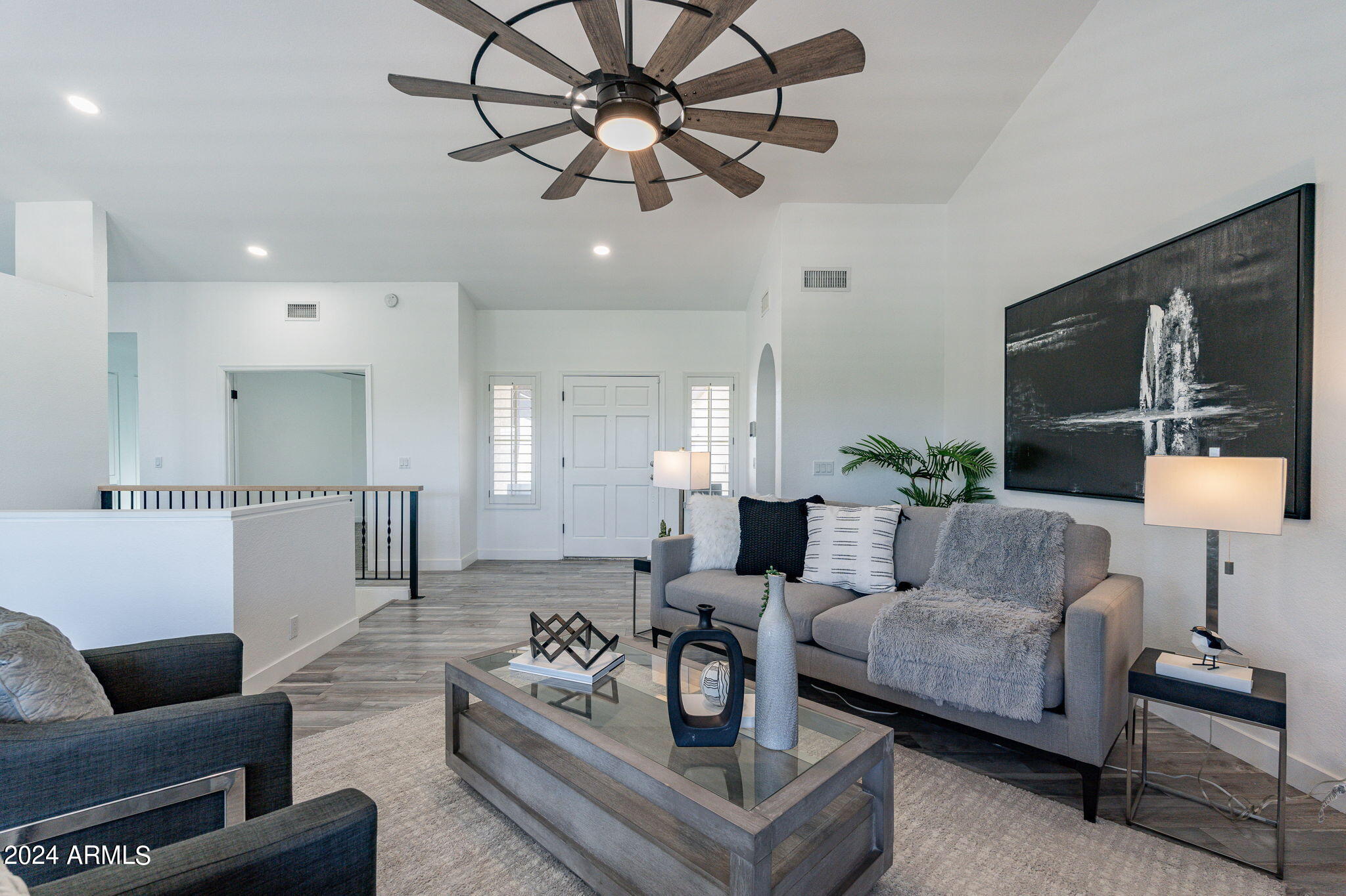 7102 W WINDROSE Drive