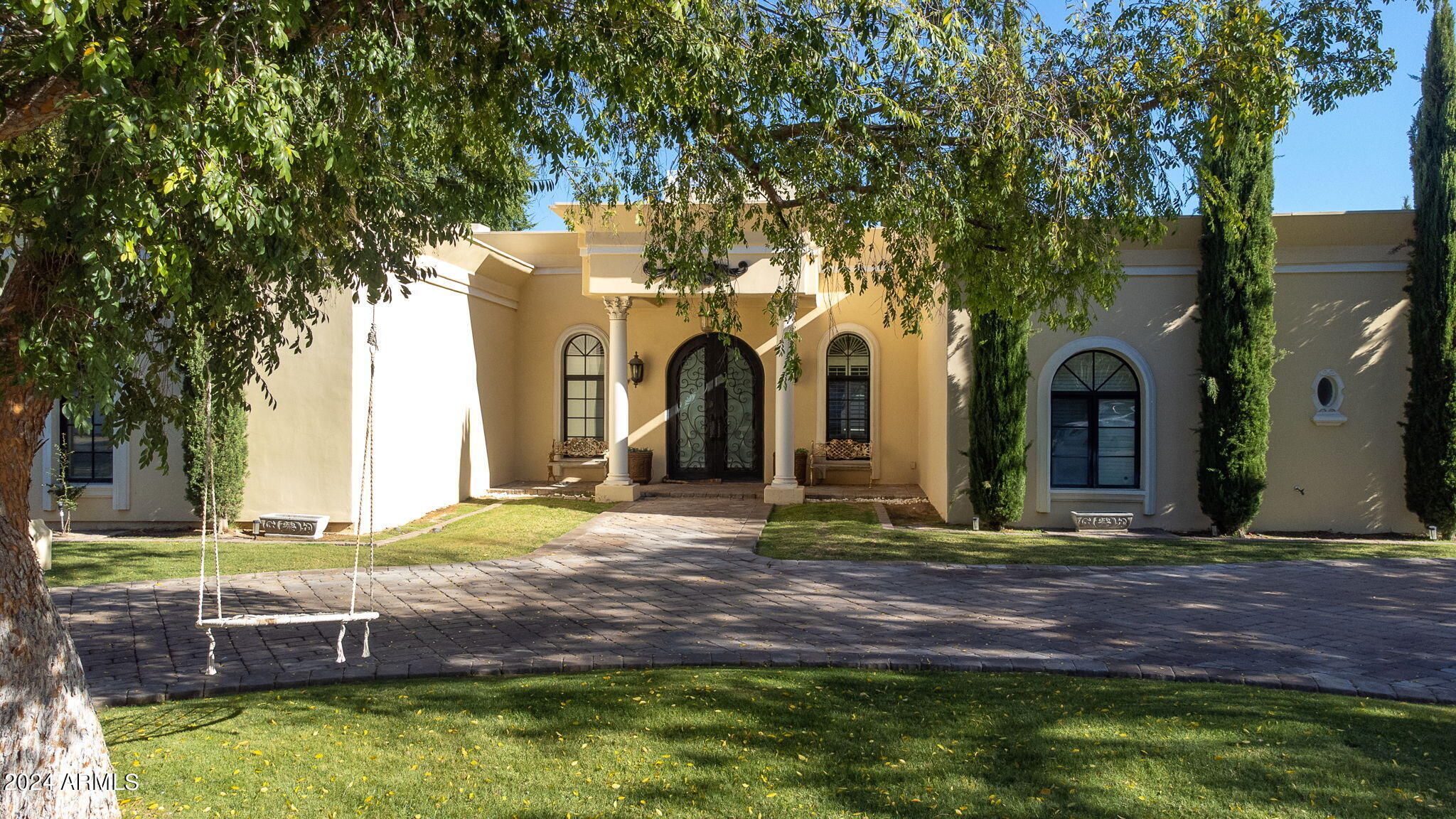 12 W KALER Drive