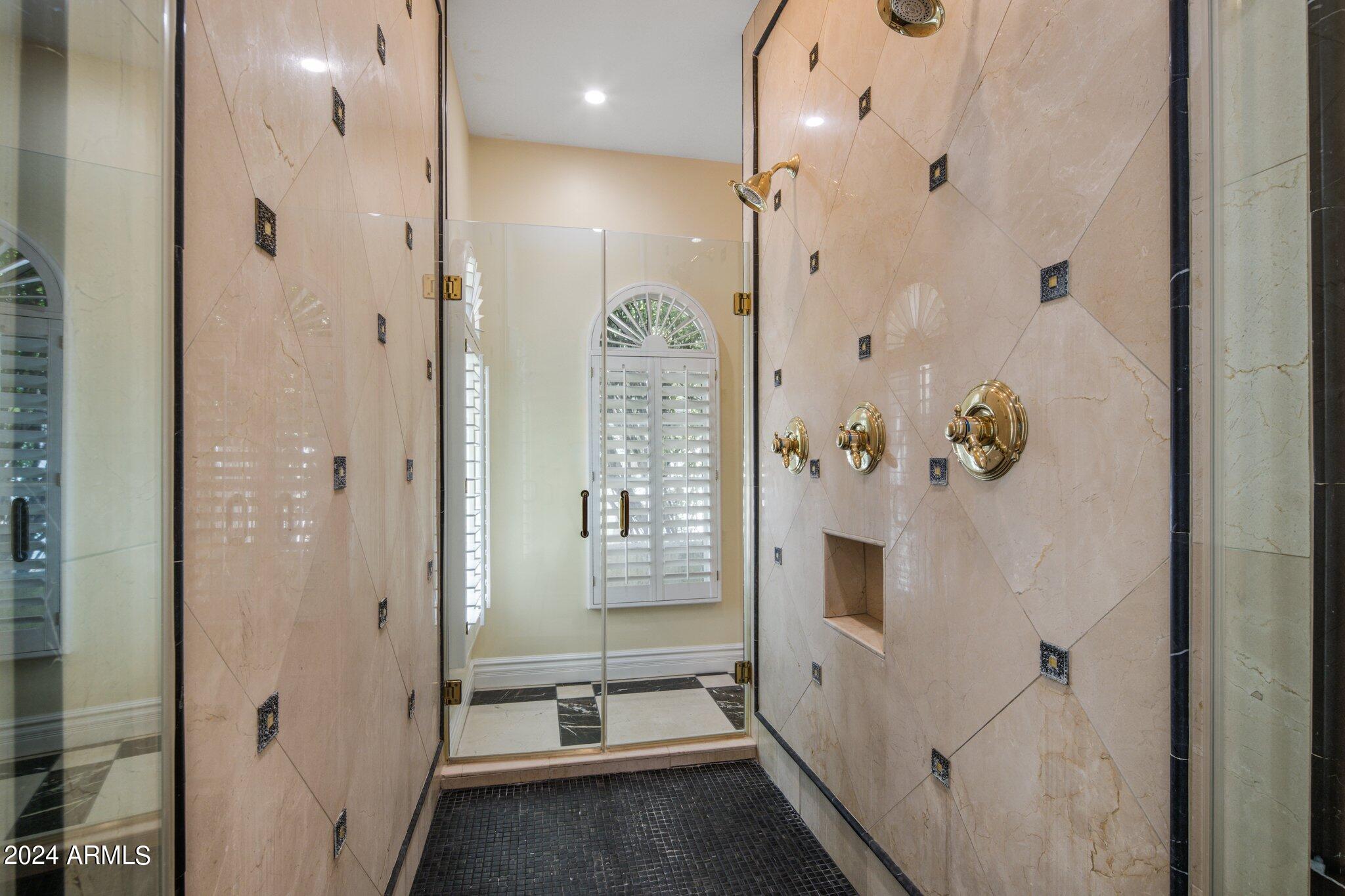 12 W KALER Drive
