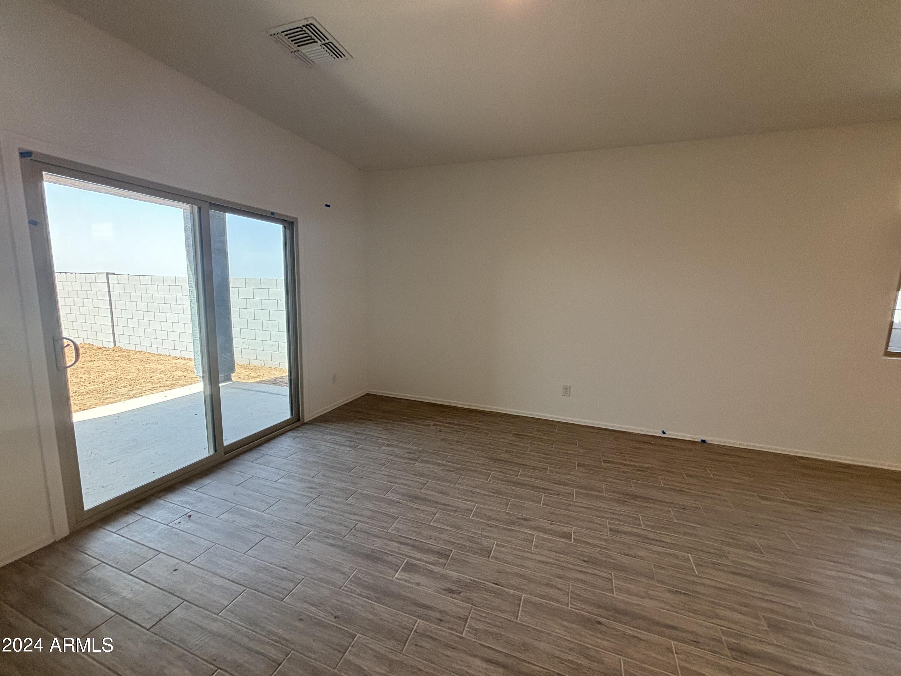 47528 W KENNER Drive