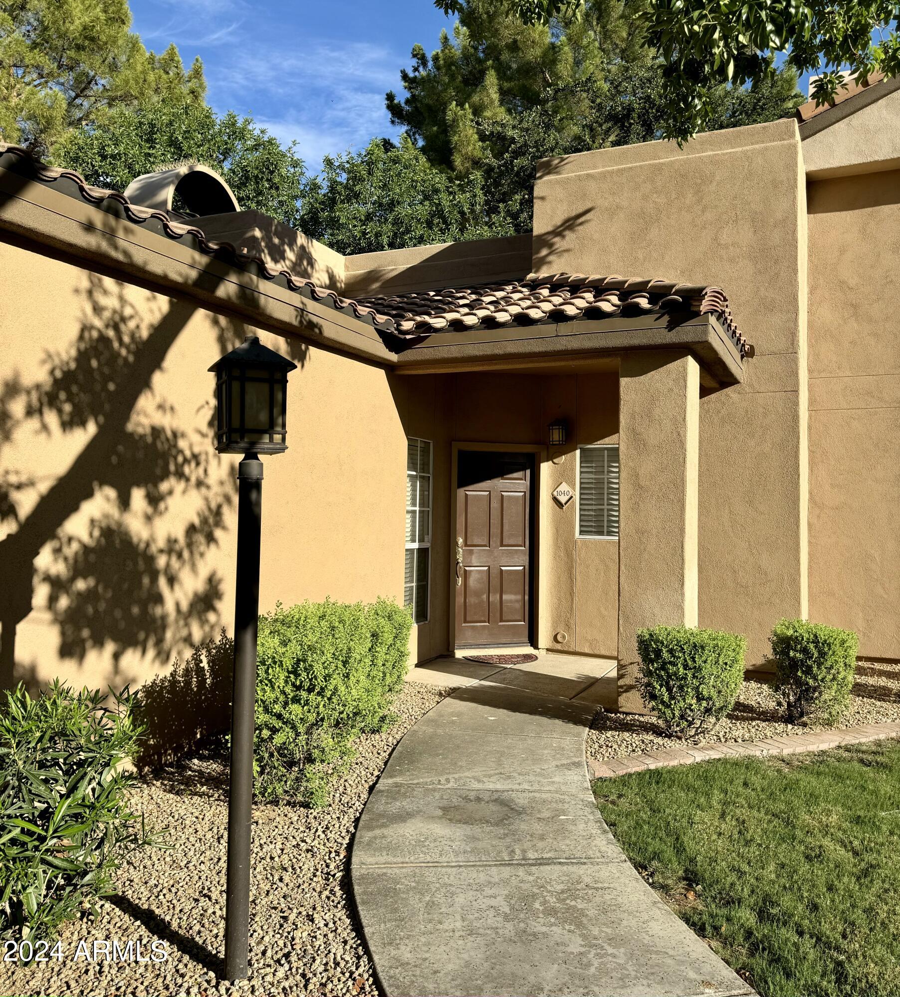 10101 N ARABIAN Trail # 1040