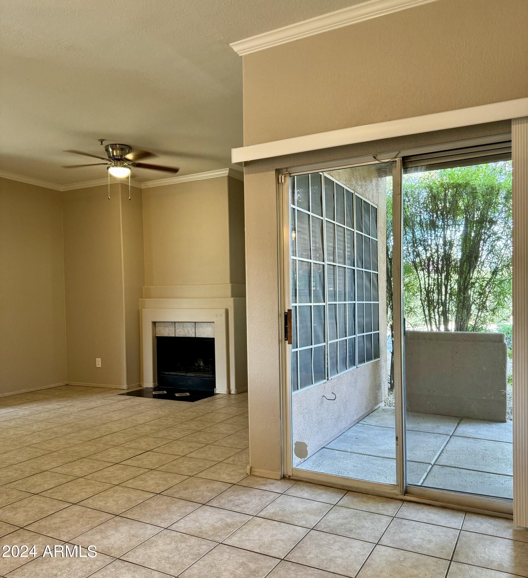 10101 N ARABIAN Trail # 1040