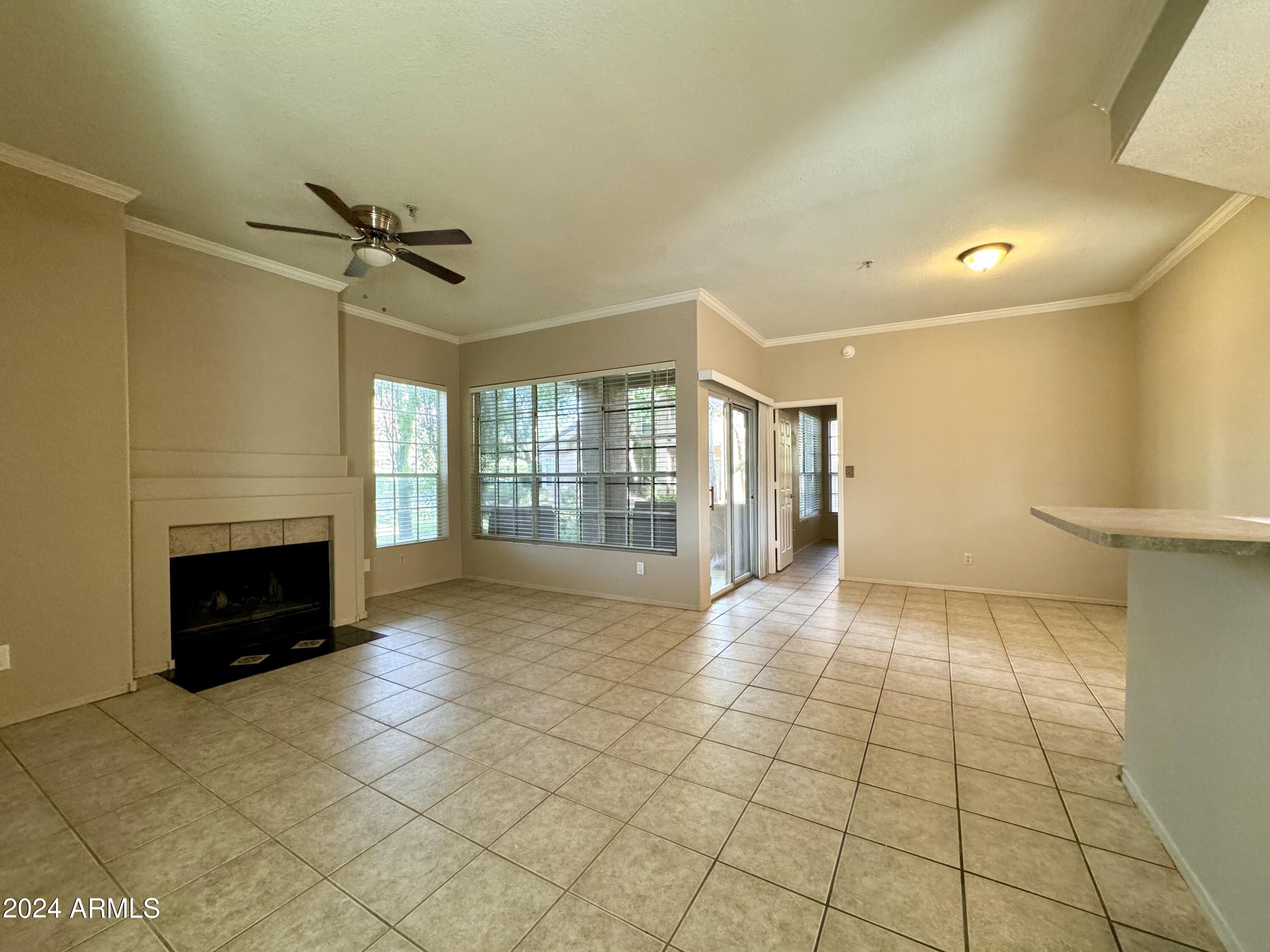 10101 N ARABIAN Trail # 1040