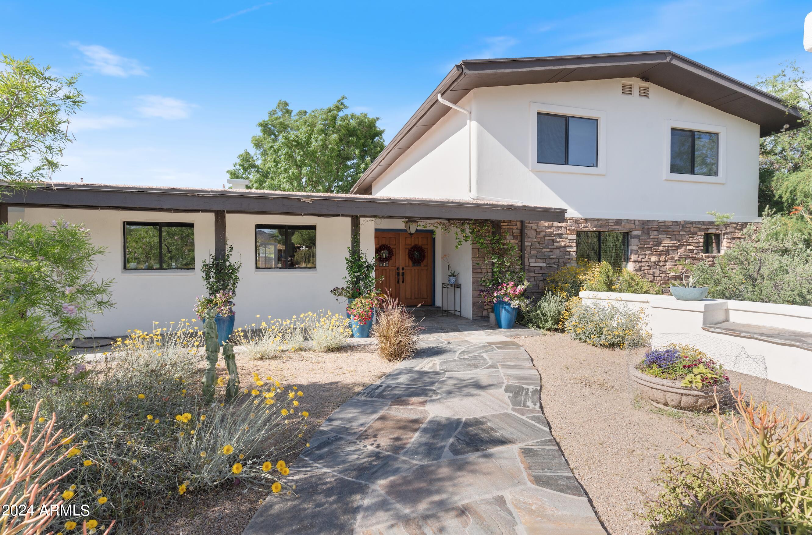 3838 E VIA ESTRELLA --