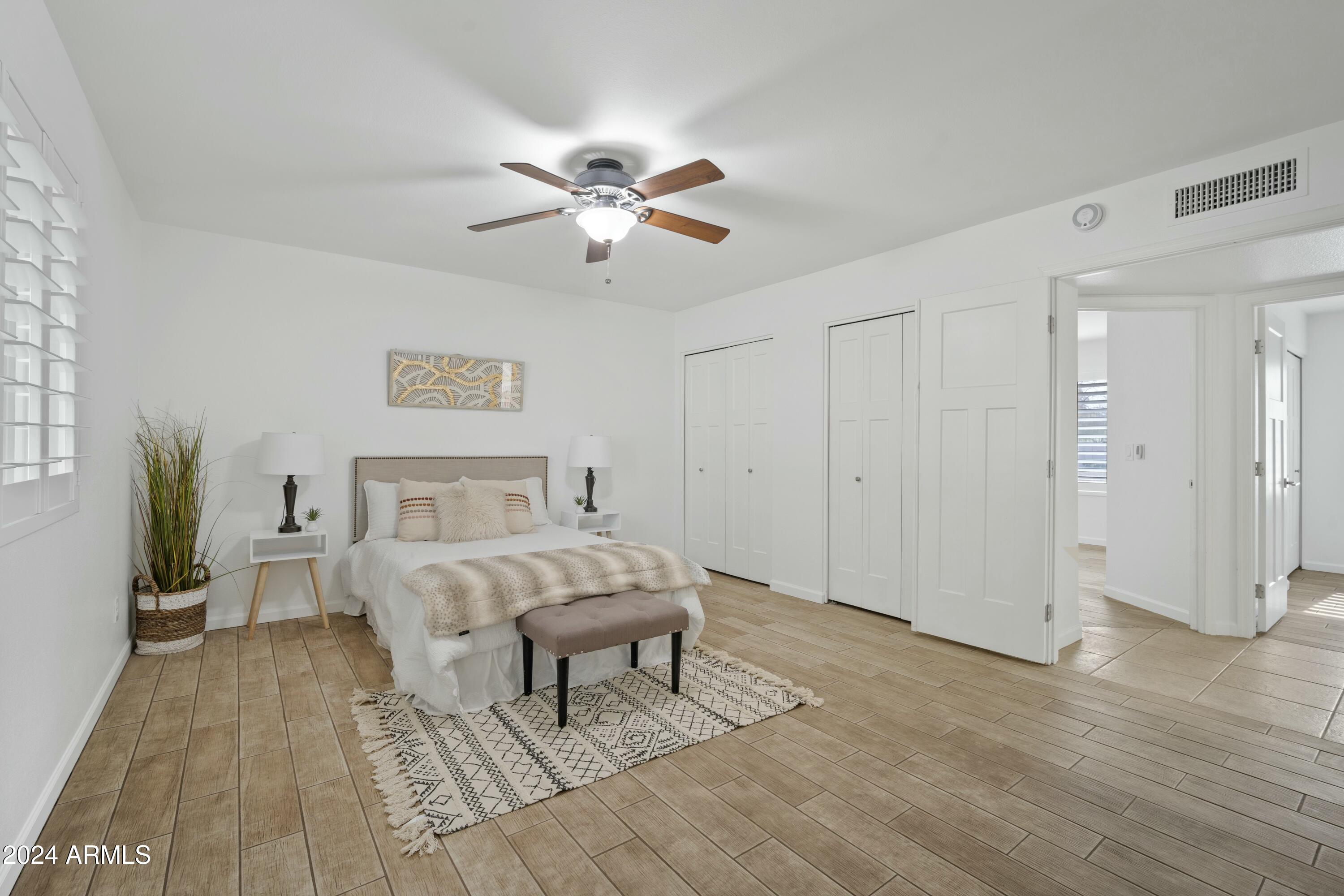 4024 E SHANGRI LA Road