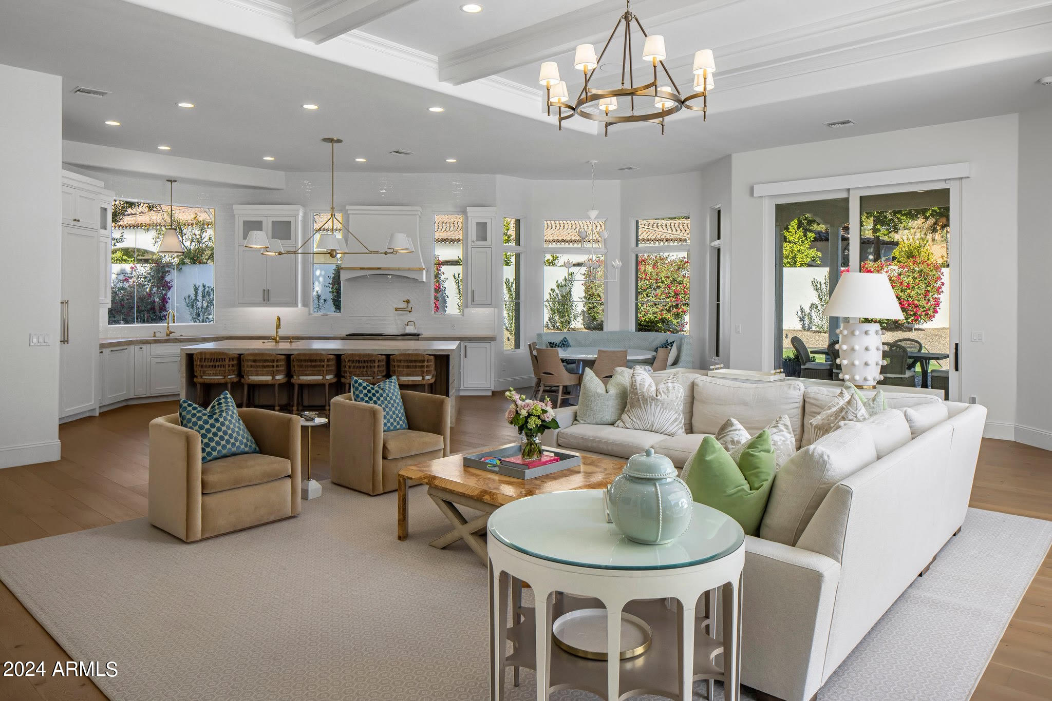 5121 E Rockridge Road