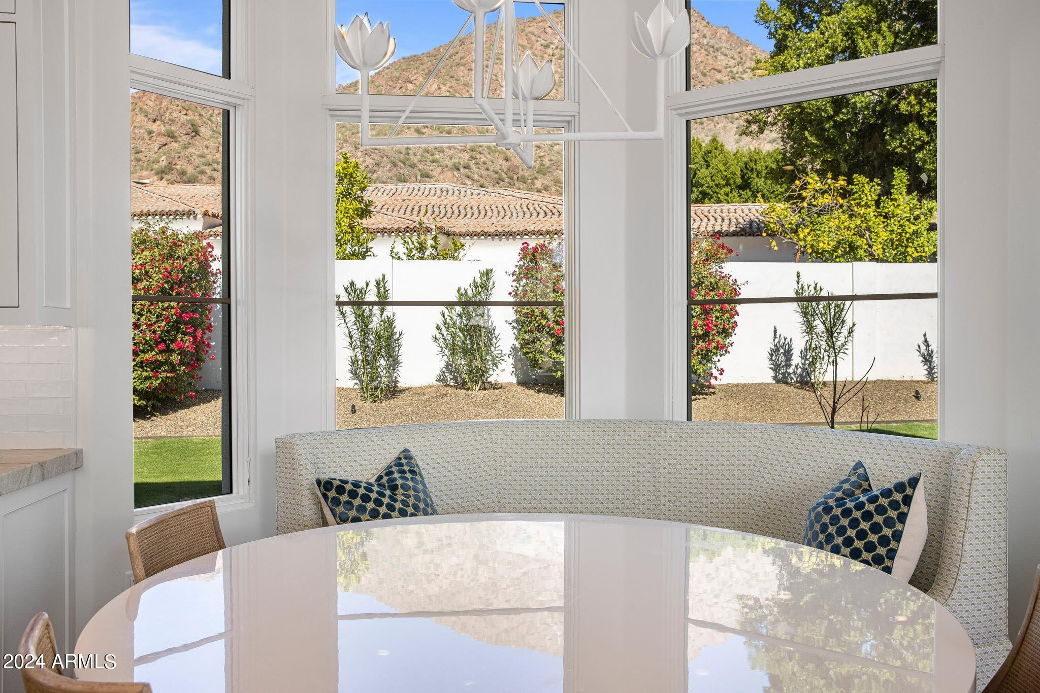 5121 E Rockridge Road