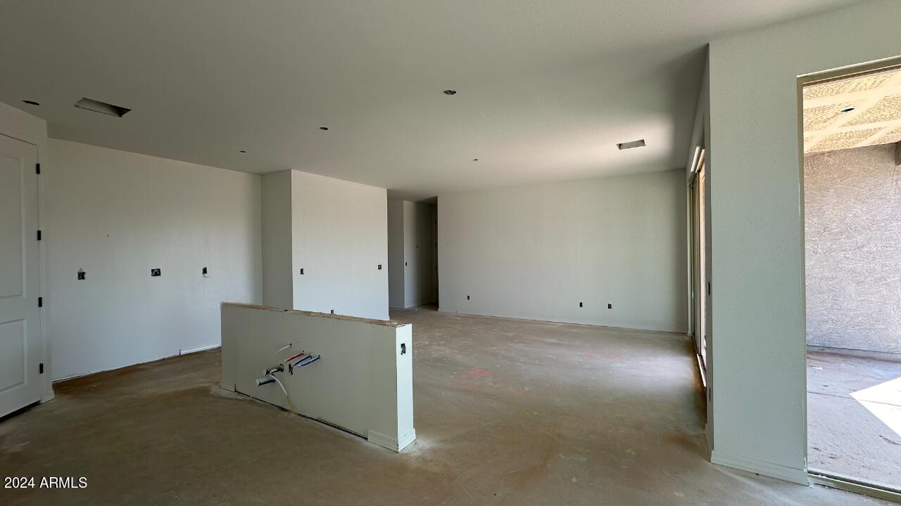 4199 E BRADFORD Avenue