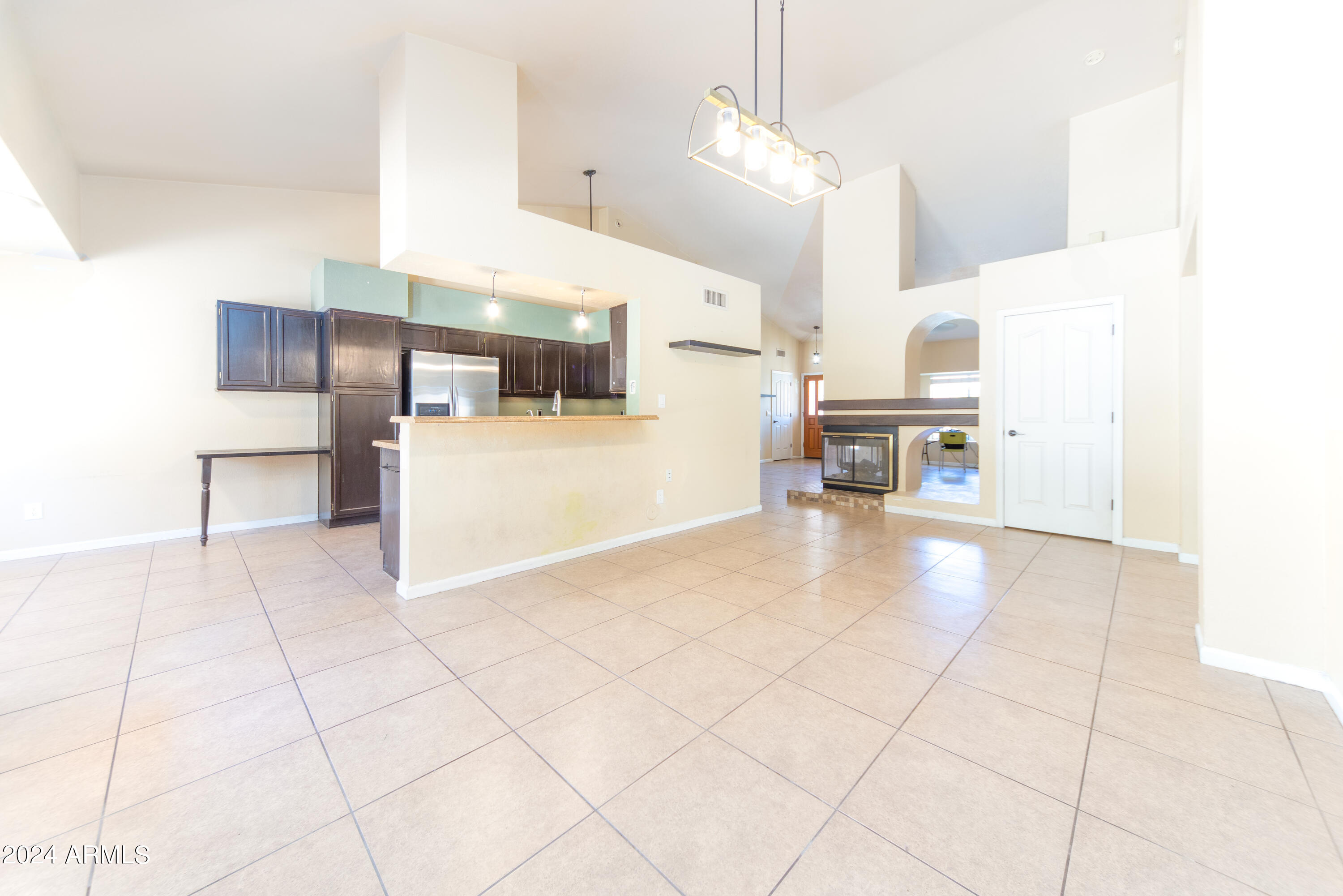 508 W COMSTOCK Drive
