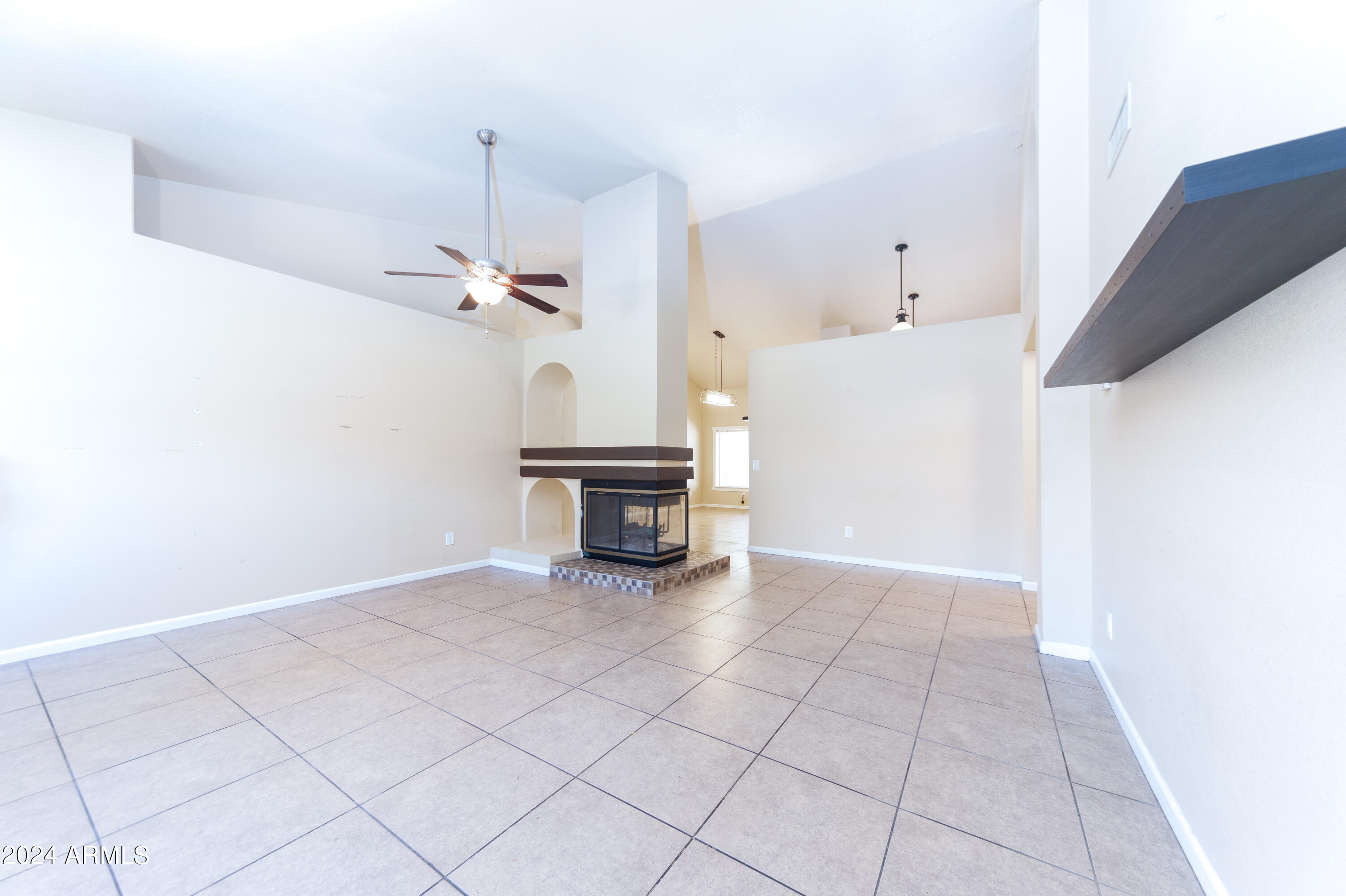 508 W COMSTOCK Drive