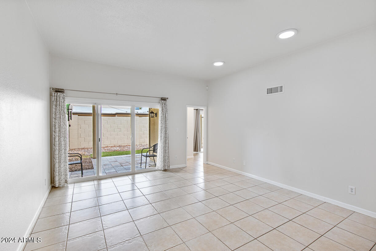 5 W Casa Hermosa Drive