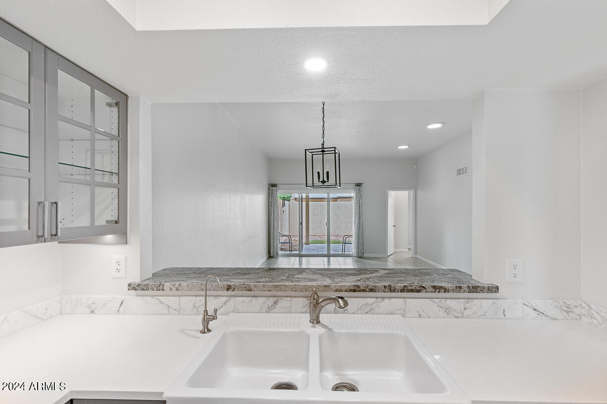 5 W Casa Hermosa Drive