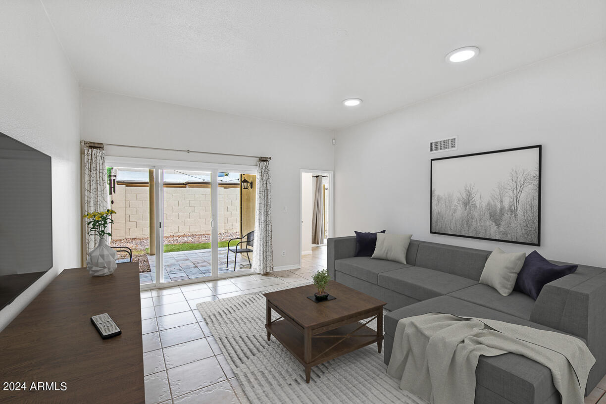 5 W Casa Hermosa Drive