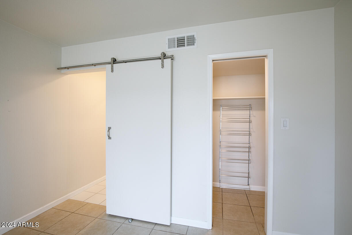 5 W Casa Hermosa Drive