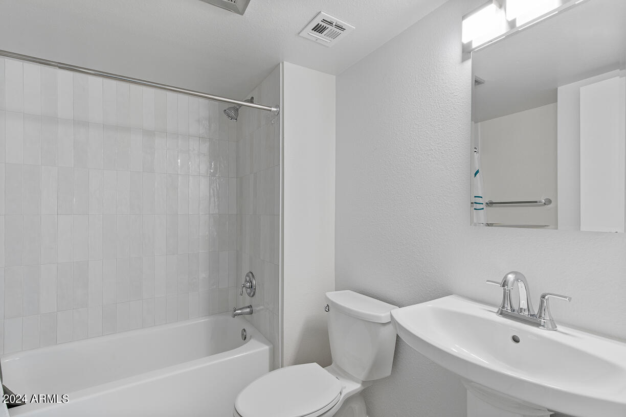 5 W Casa Hermosa Drive