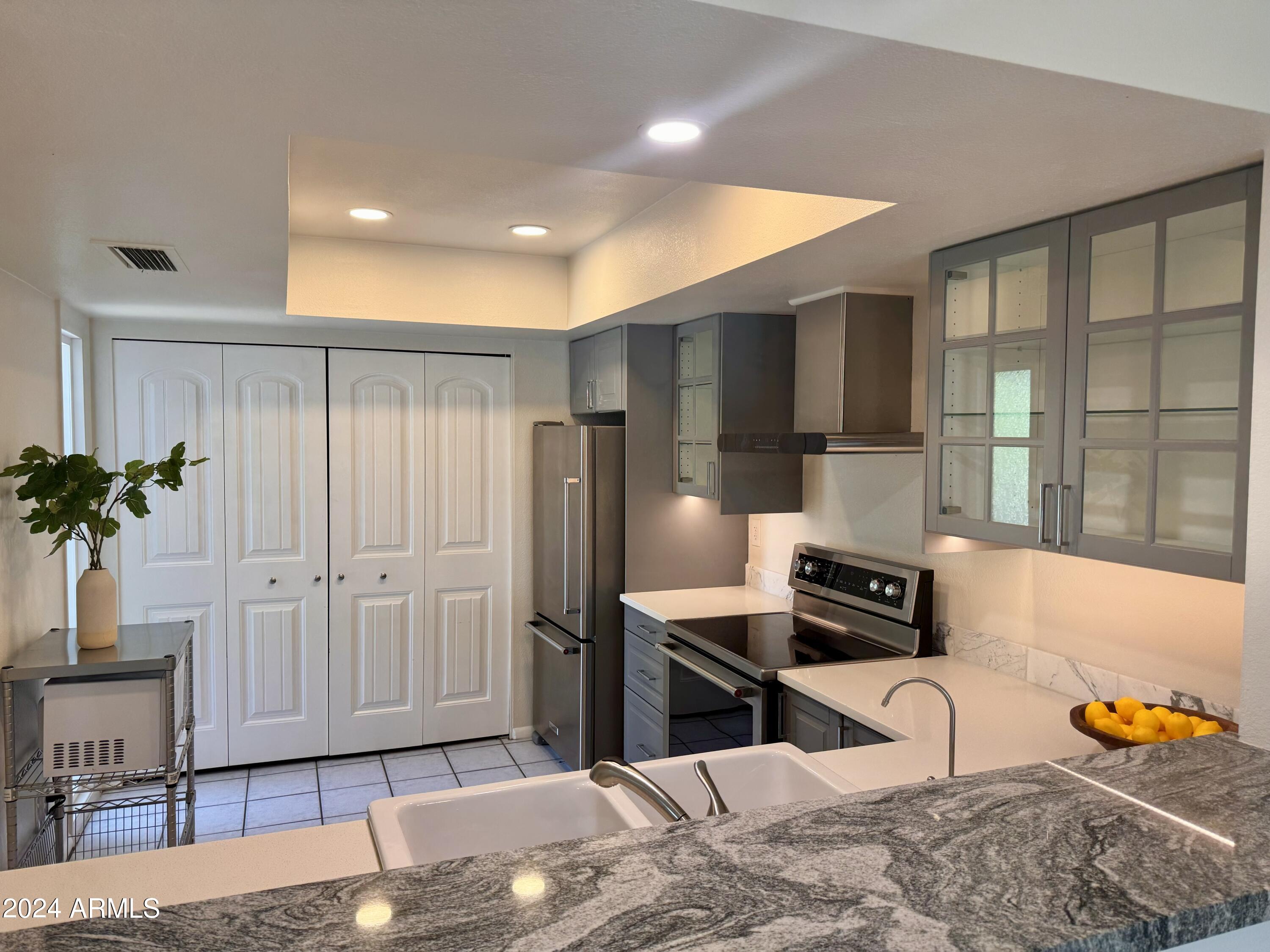 5 W Casa Hermosa Drive