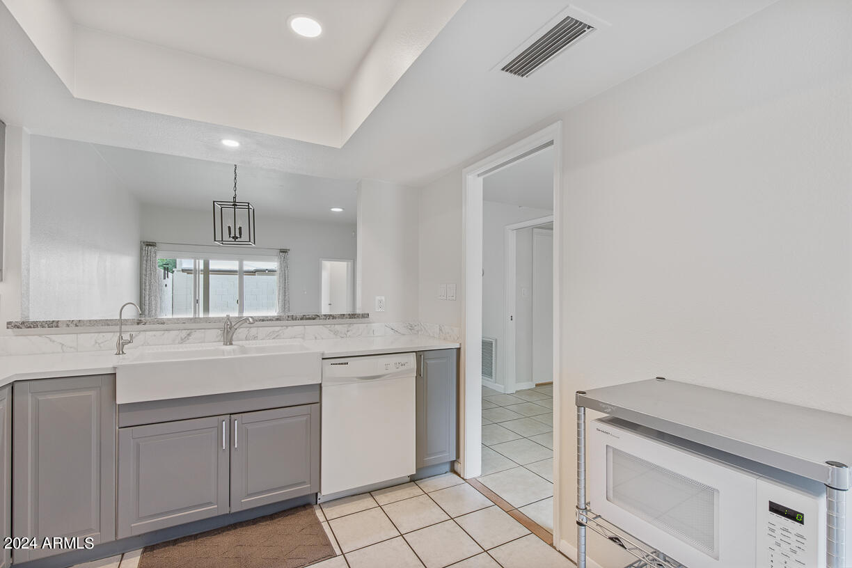 5 W Casa Hermosa Drive