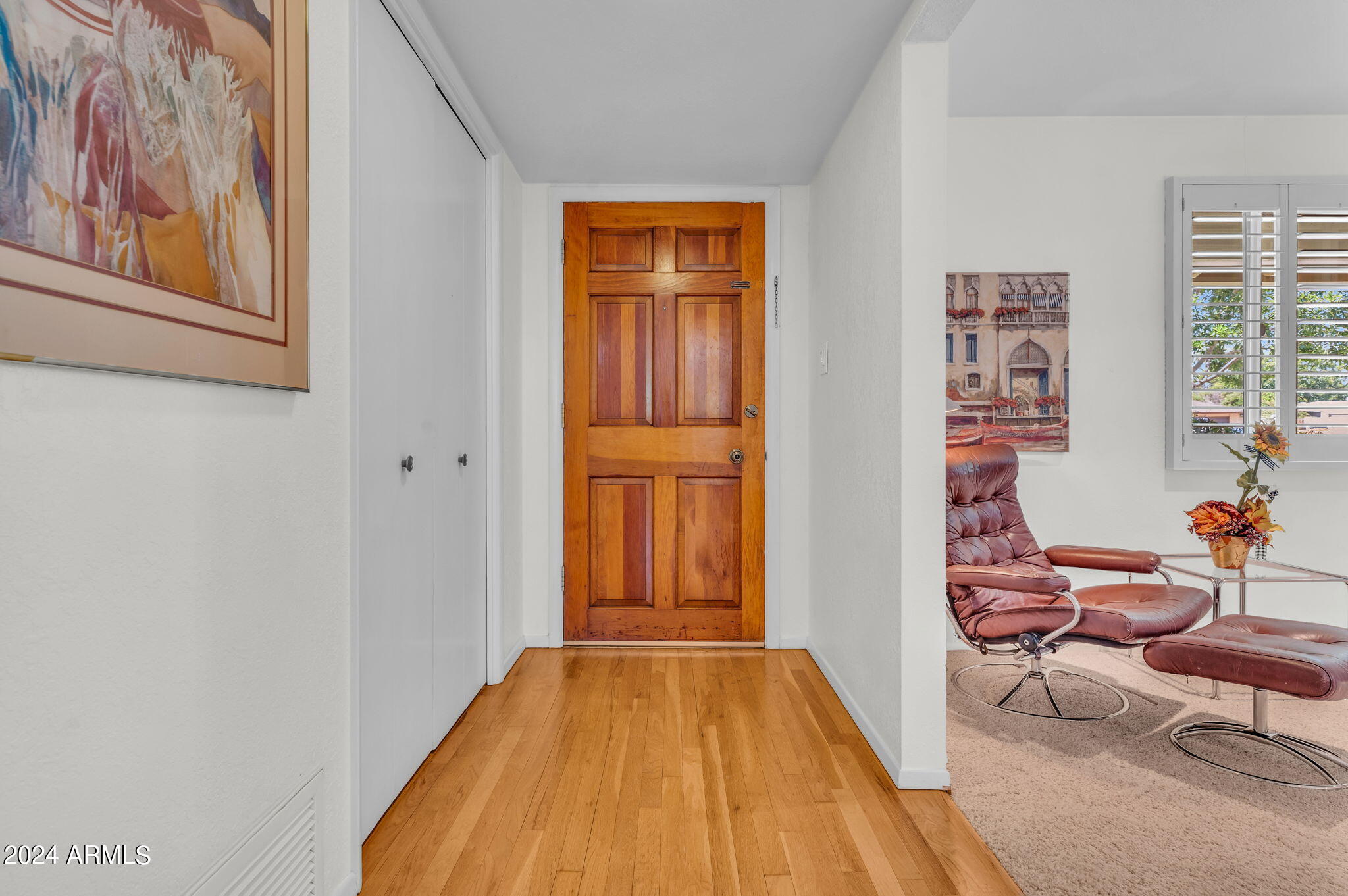 135 E NORTHERN Avenue