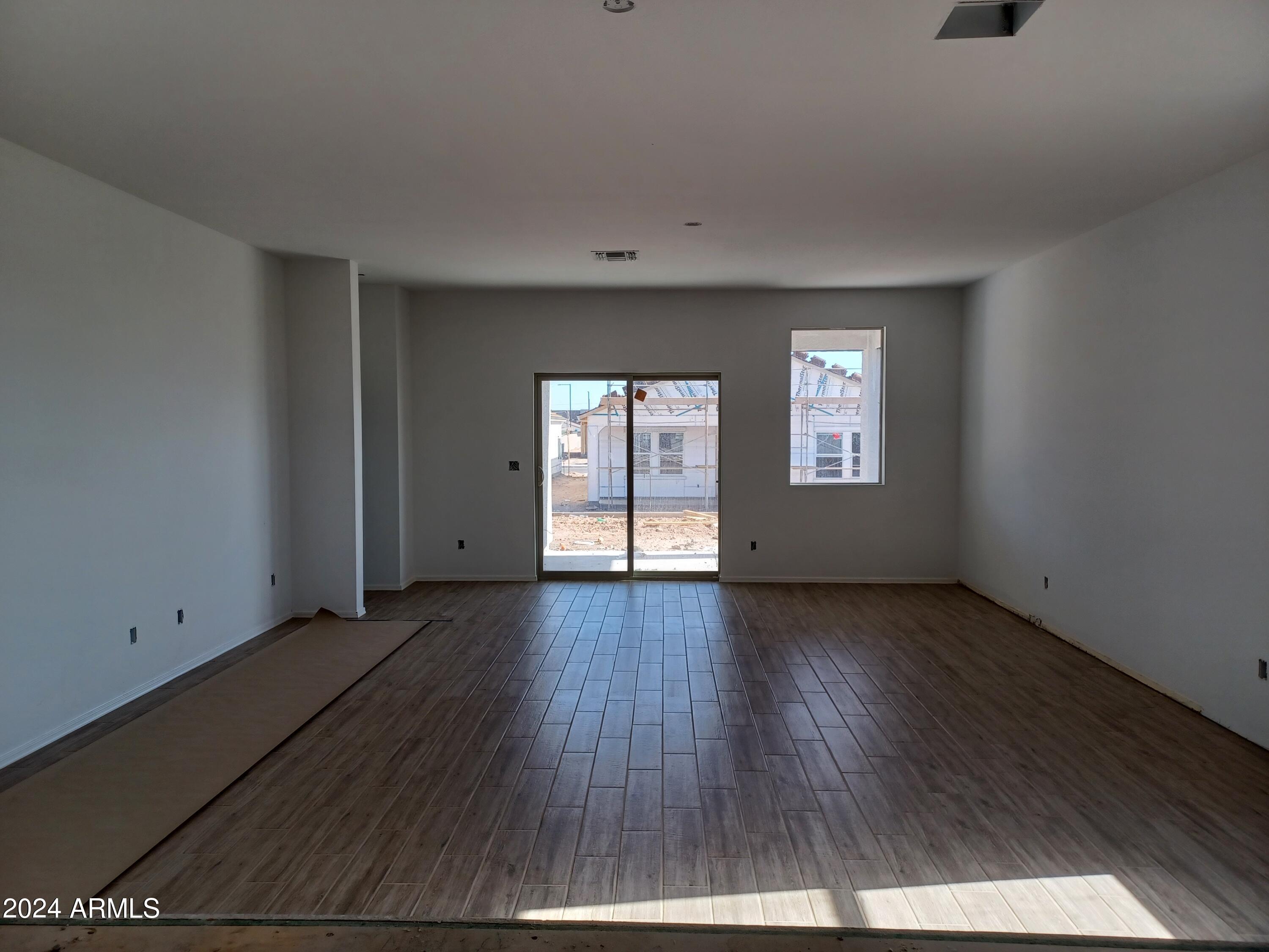 24139 W SUNLAND Avenue