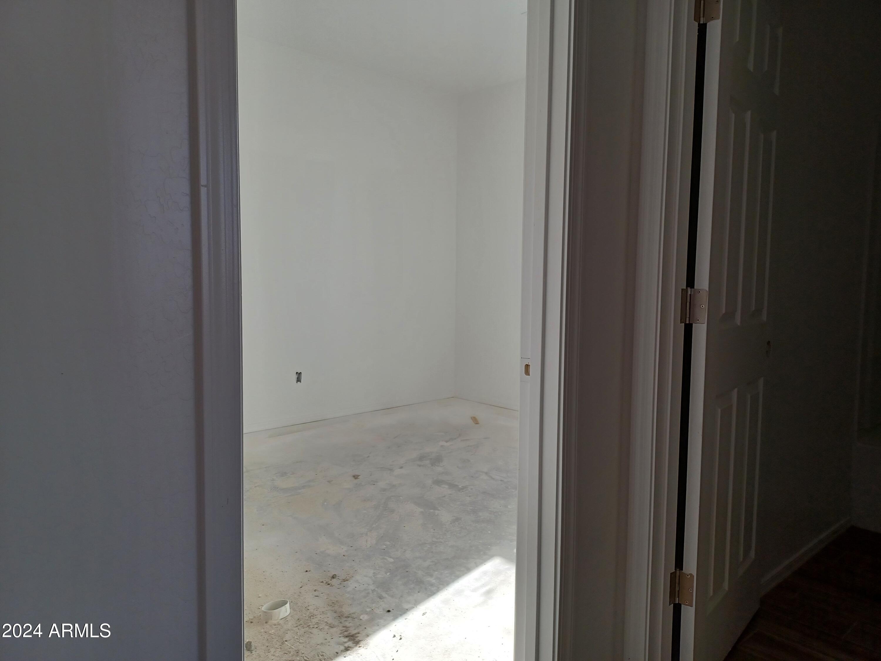 24139 W SUNLAND Avenue