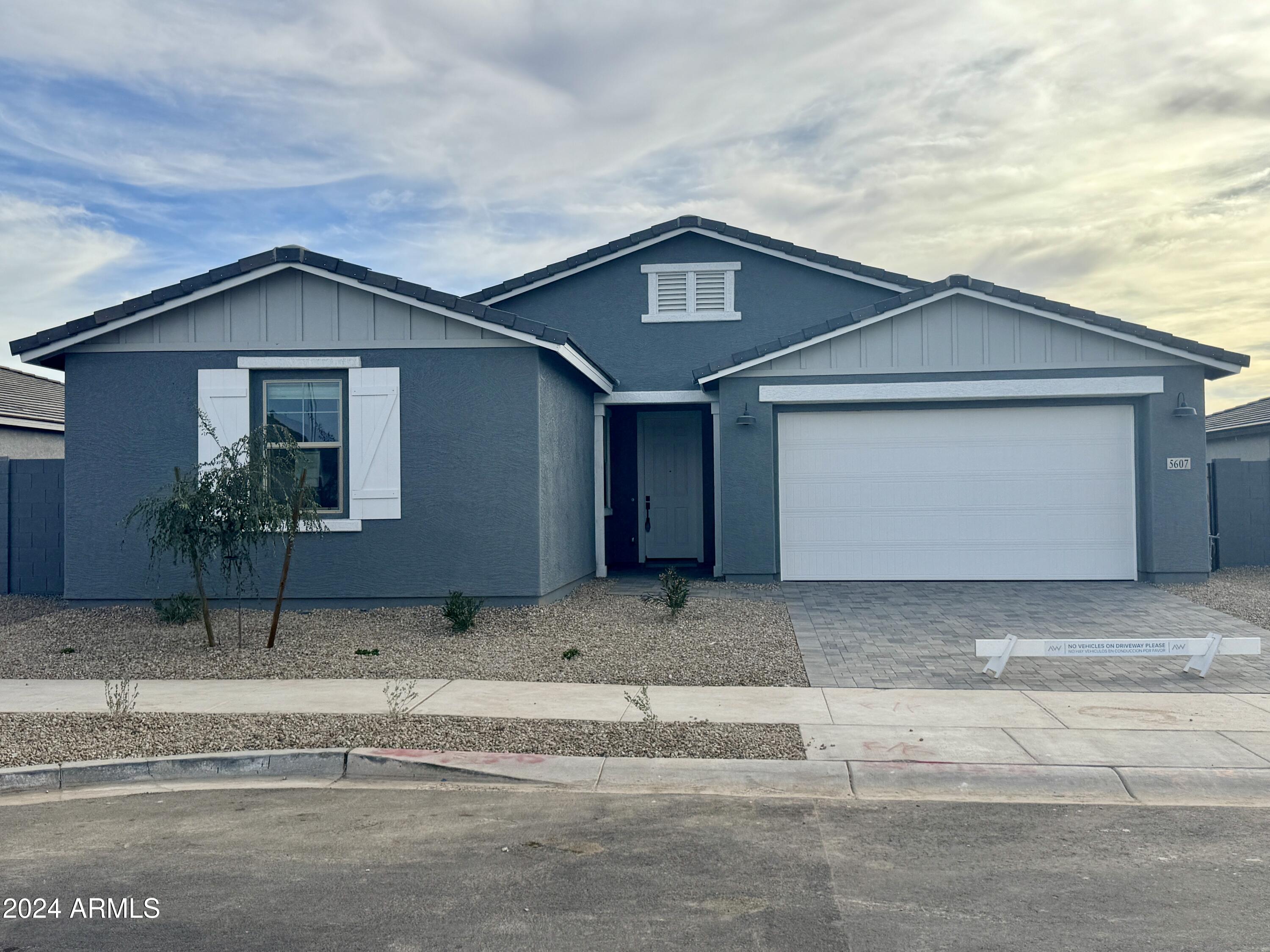 5607 W PASEO Way