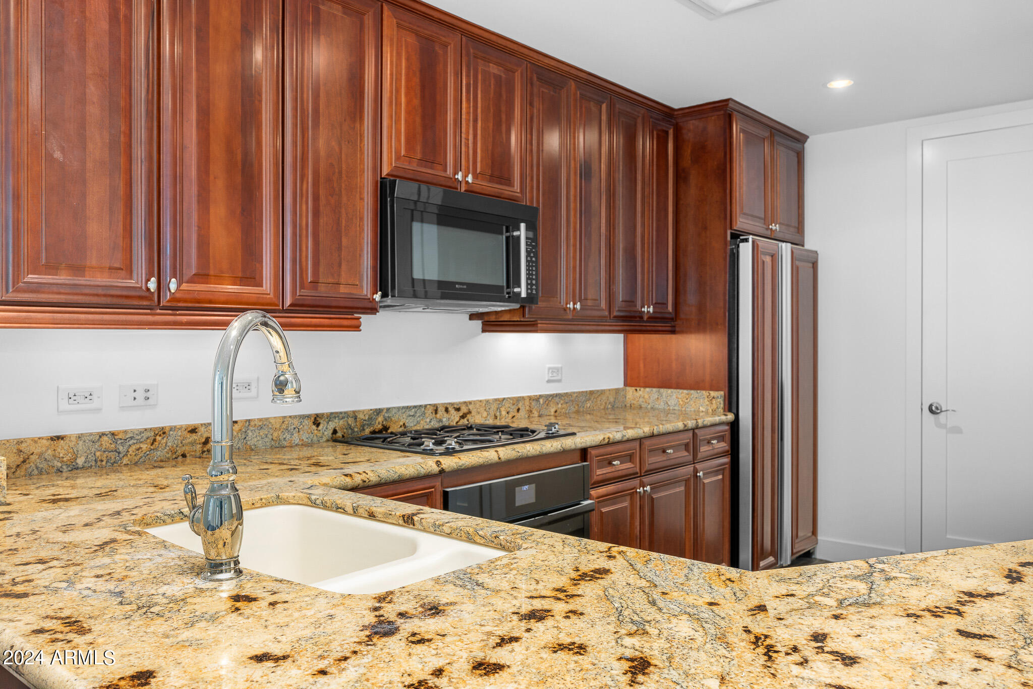 120 E Rio Salado Parkway # 406