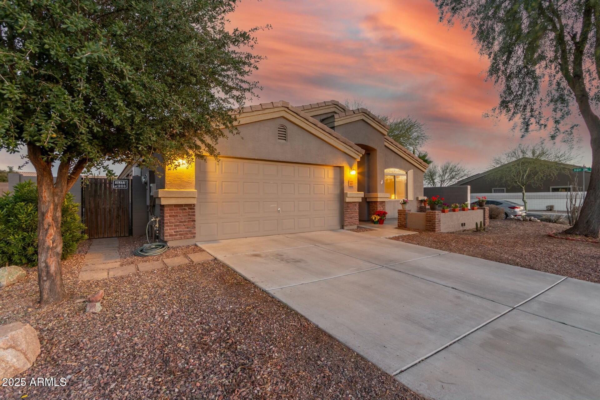 3932 N SILVER KING Lane