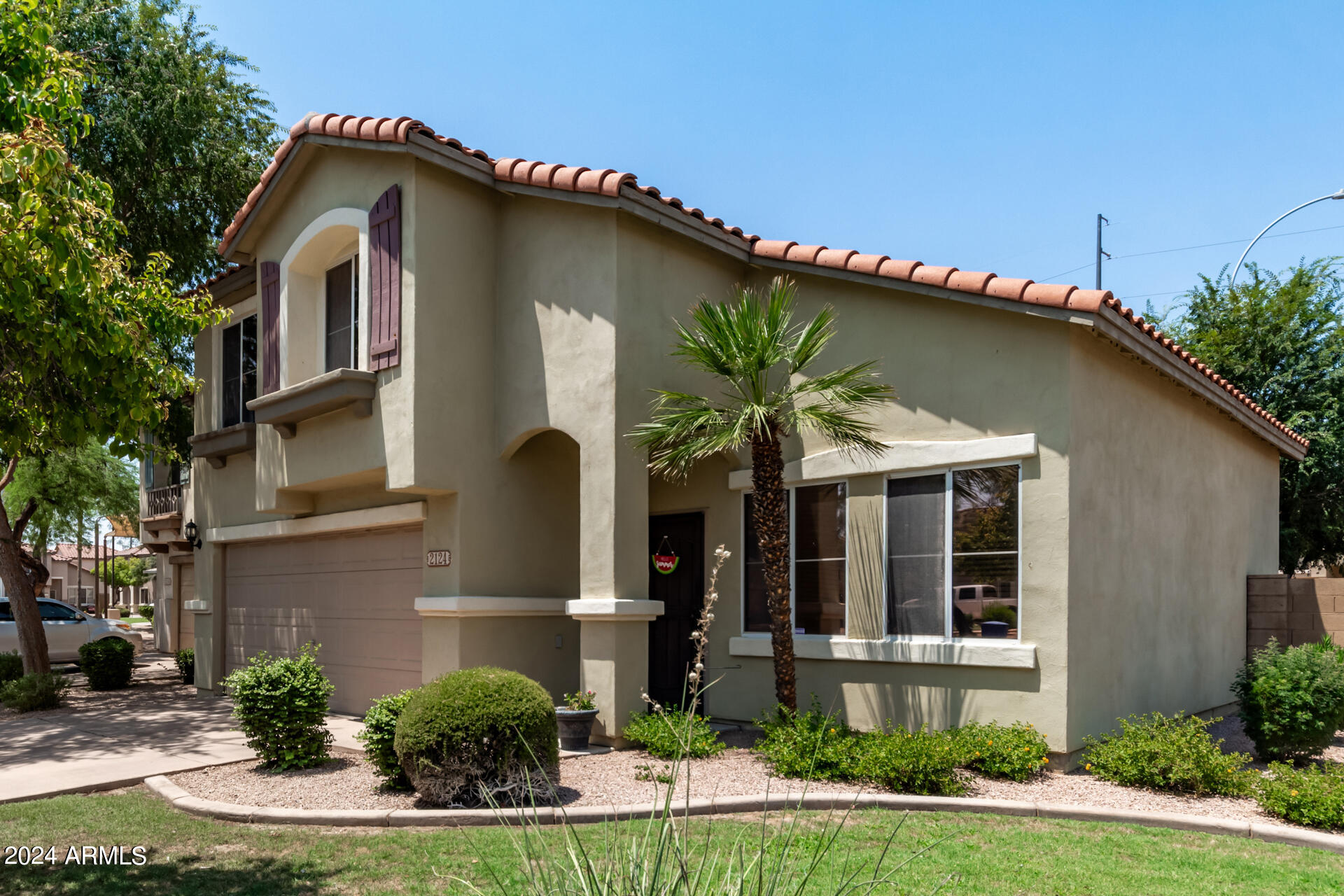 2124 N SAN VINCENTE Drive