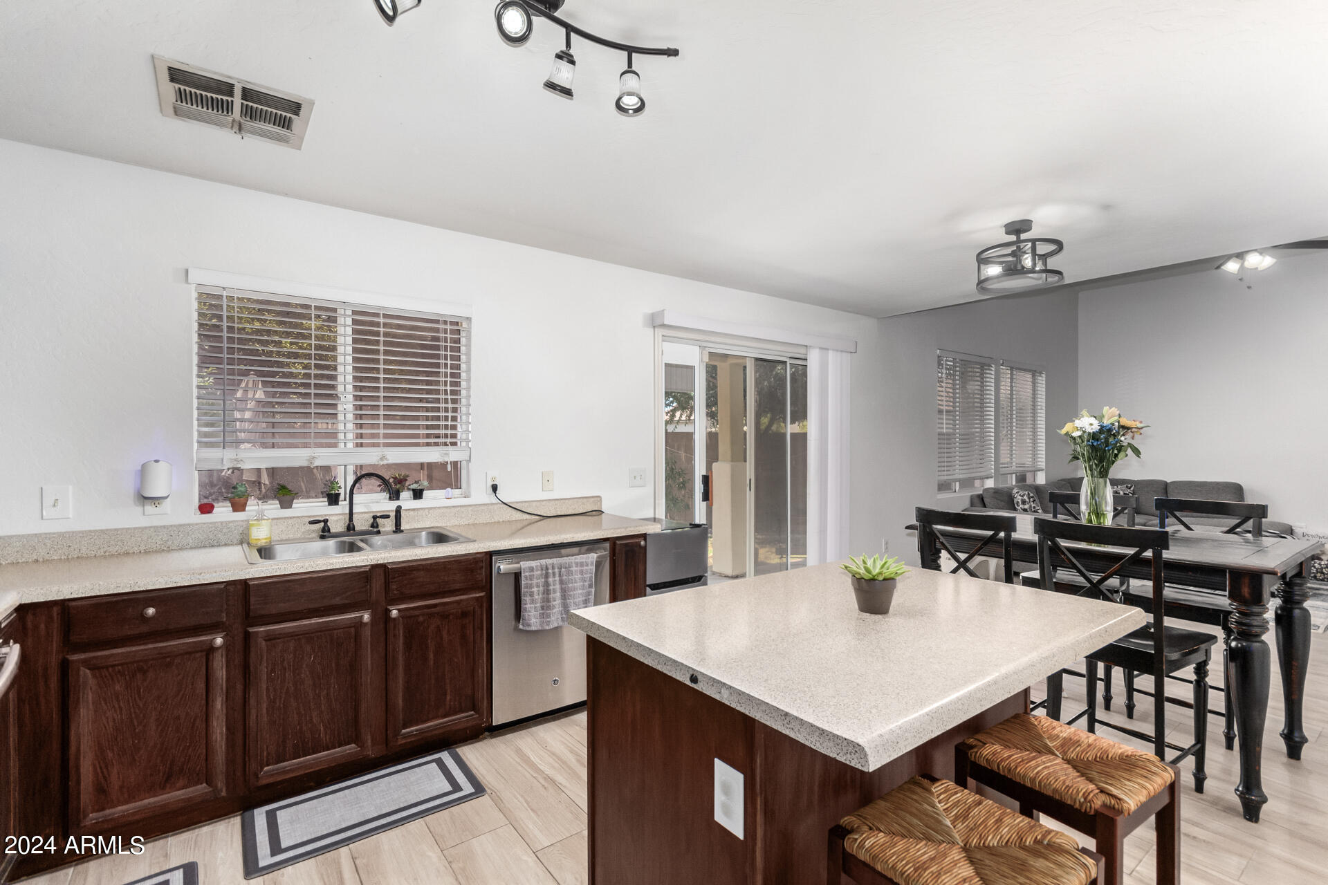 2124 N SAN VINCENTE Drive