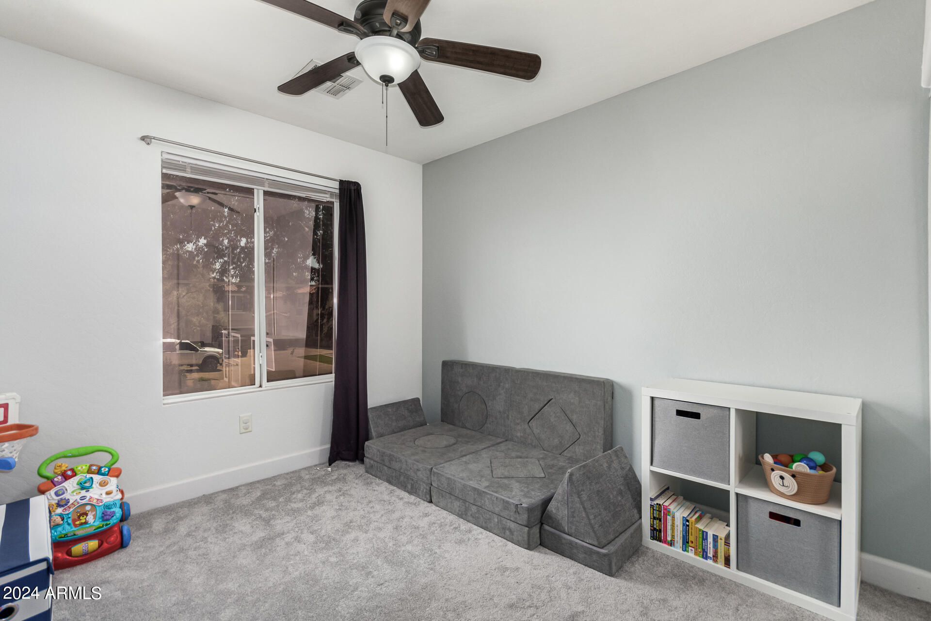 2124 N SAN VINCENTE Drive