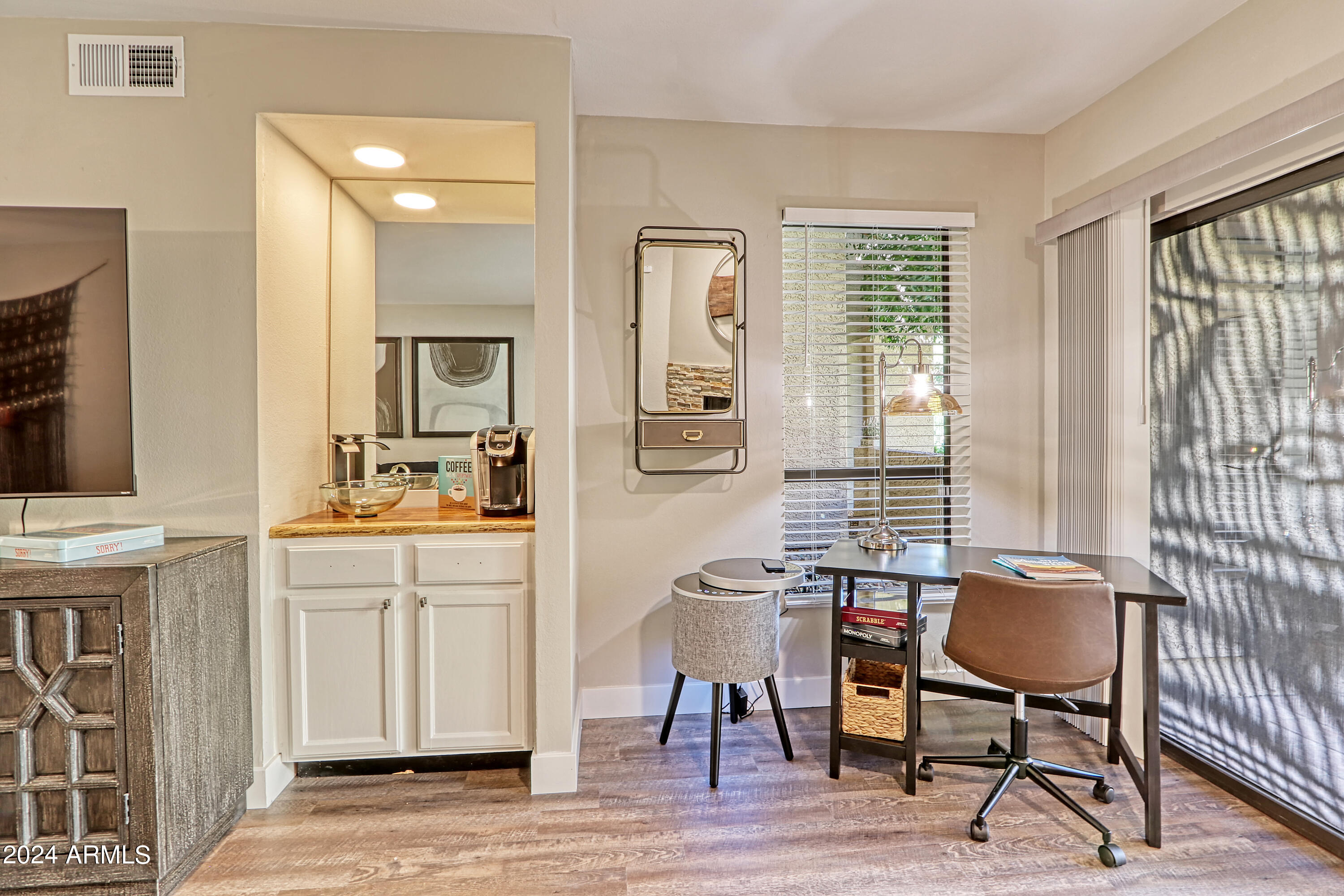 8651 E ROYAL PALM Road # 106