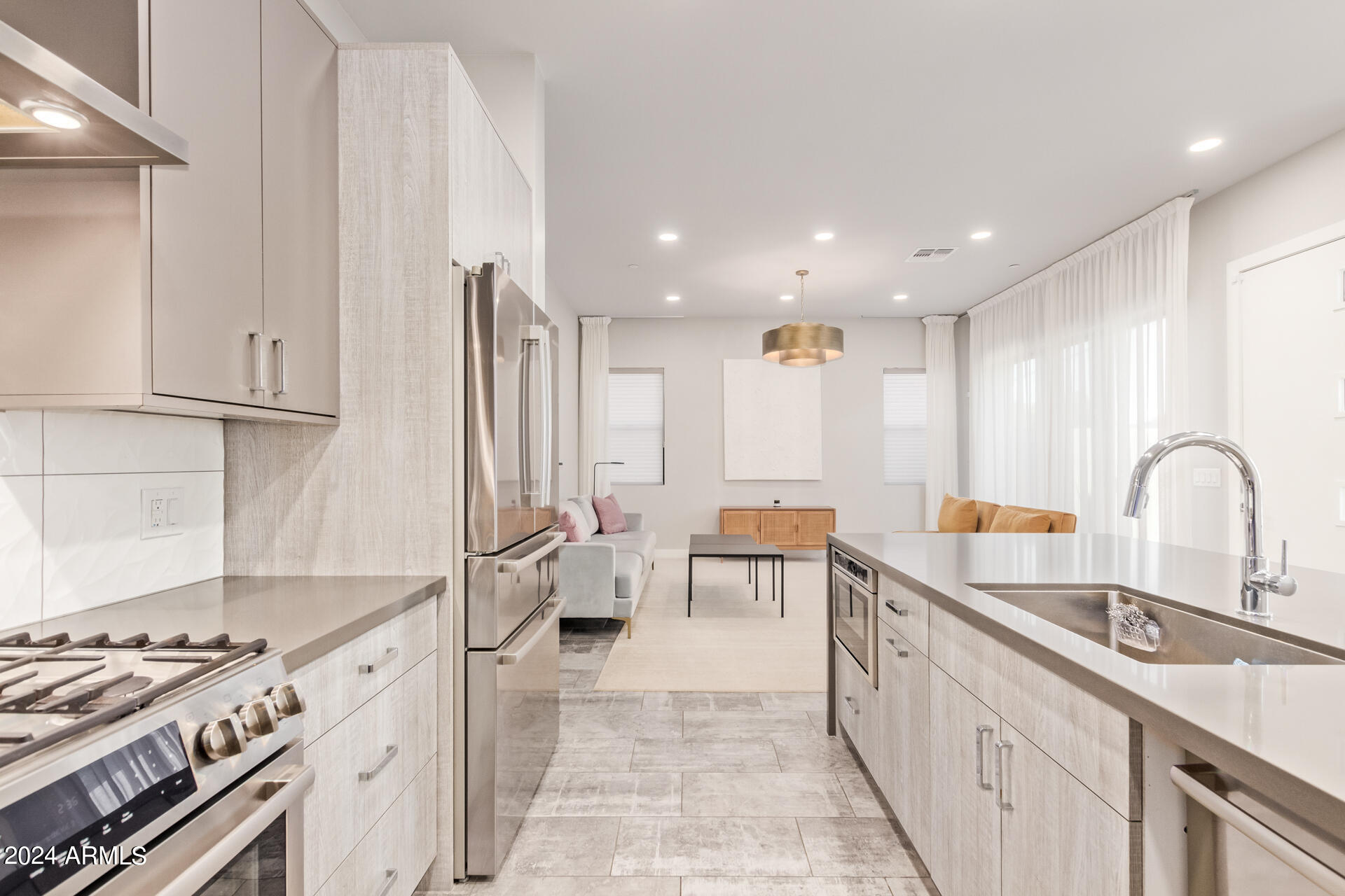 2645 E OSBORN Road # 1