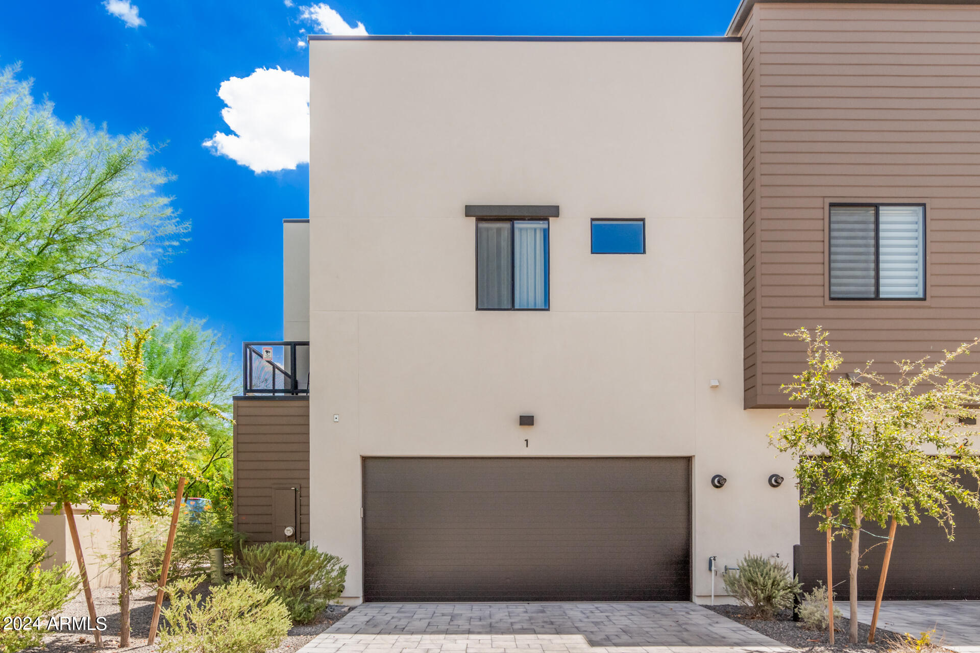 2645 E OSBORN Road # 1