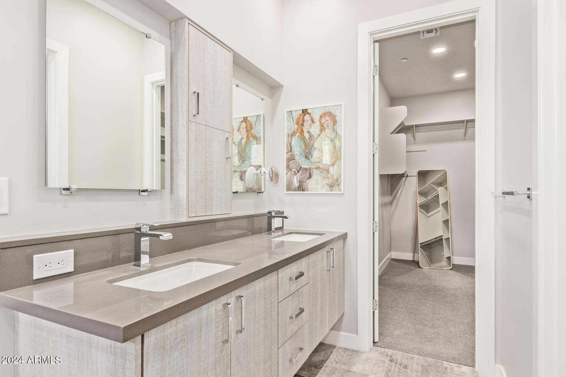 2645 E OSBORN Road # 1