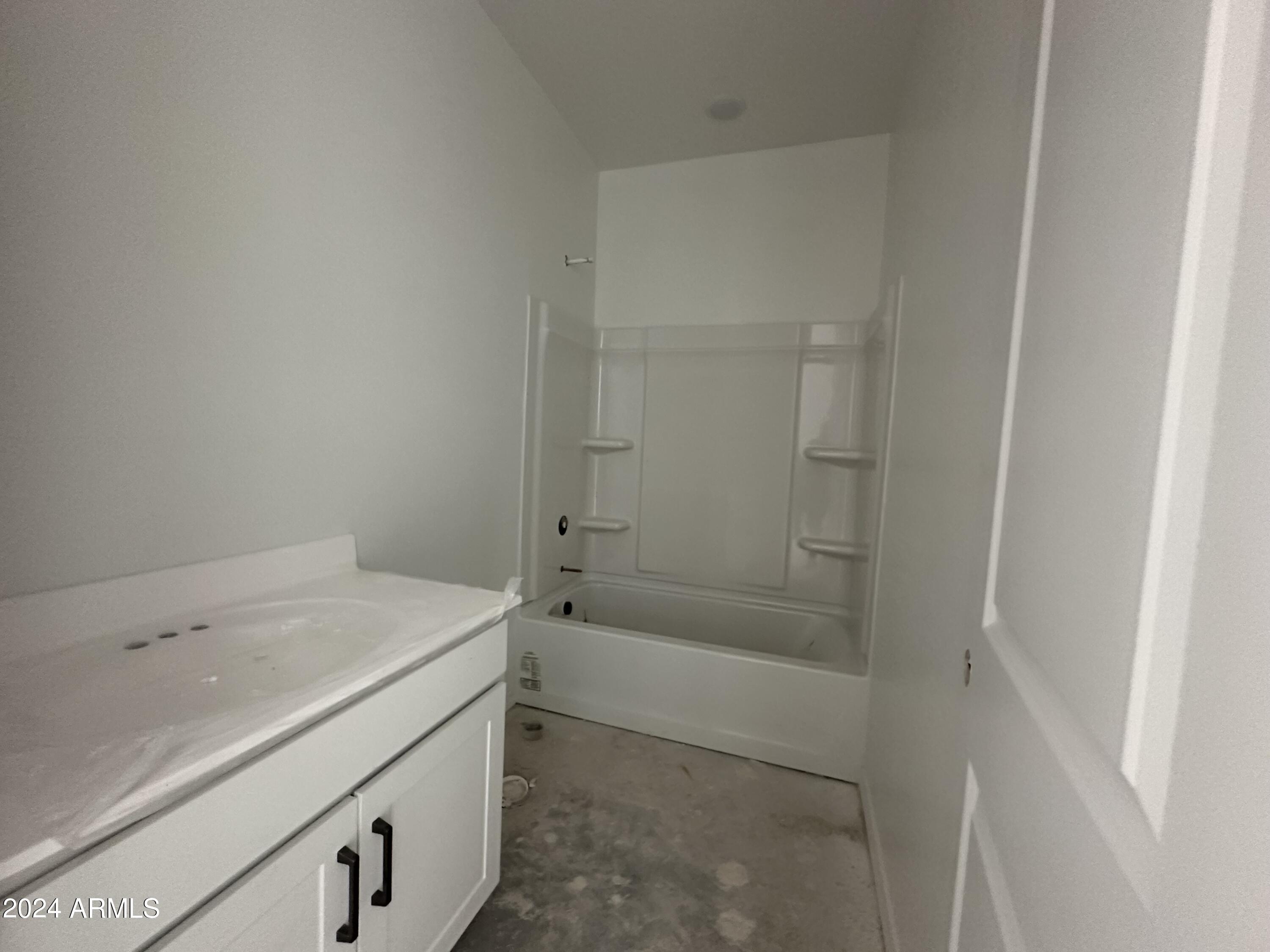 22897 E ROUNDUP Way