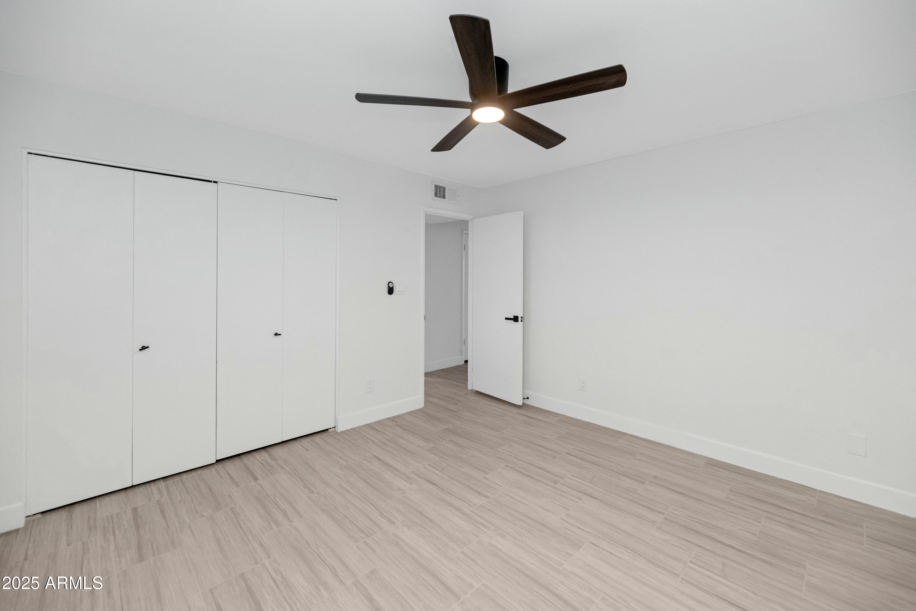 8562 E INDIAN SCHOOL Road Unit: E