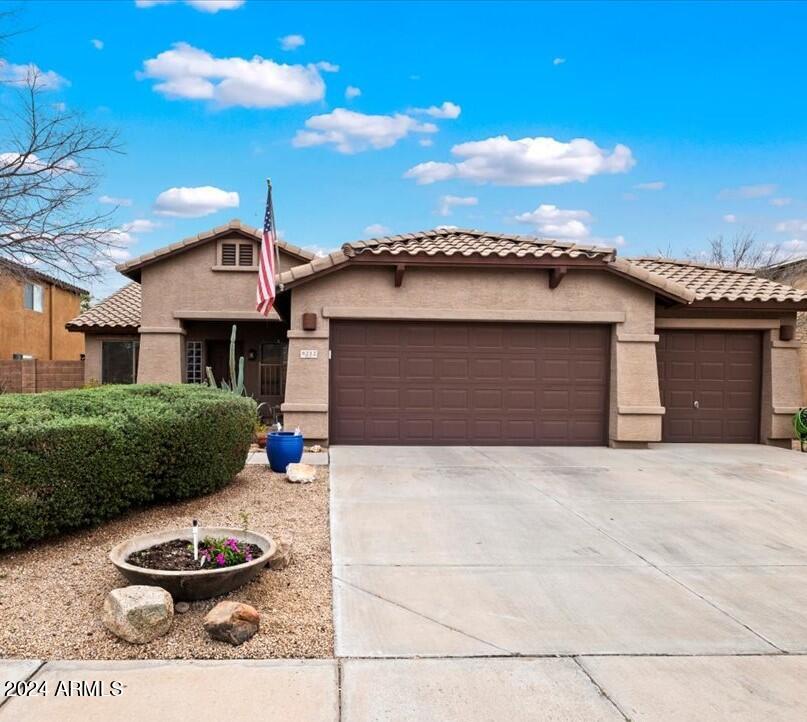 8212 S 54th Lane