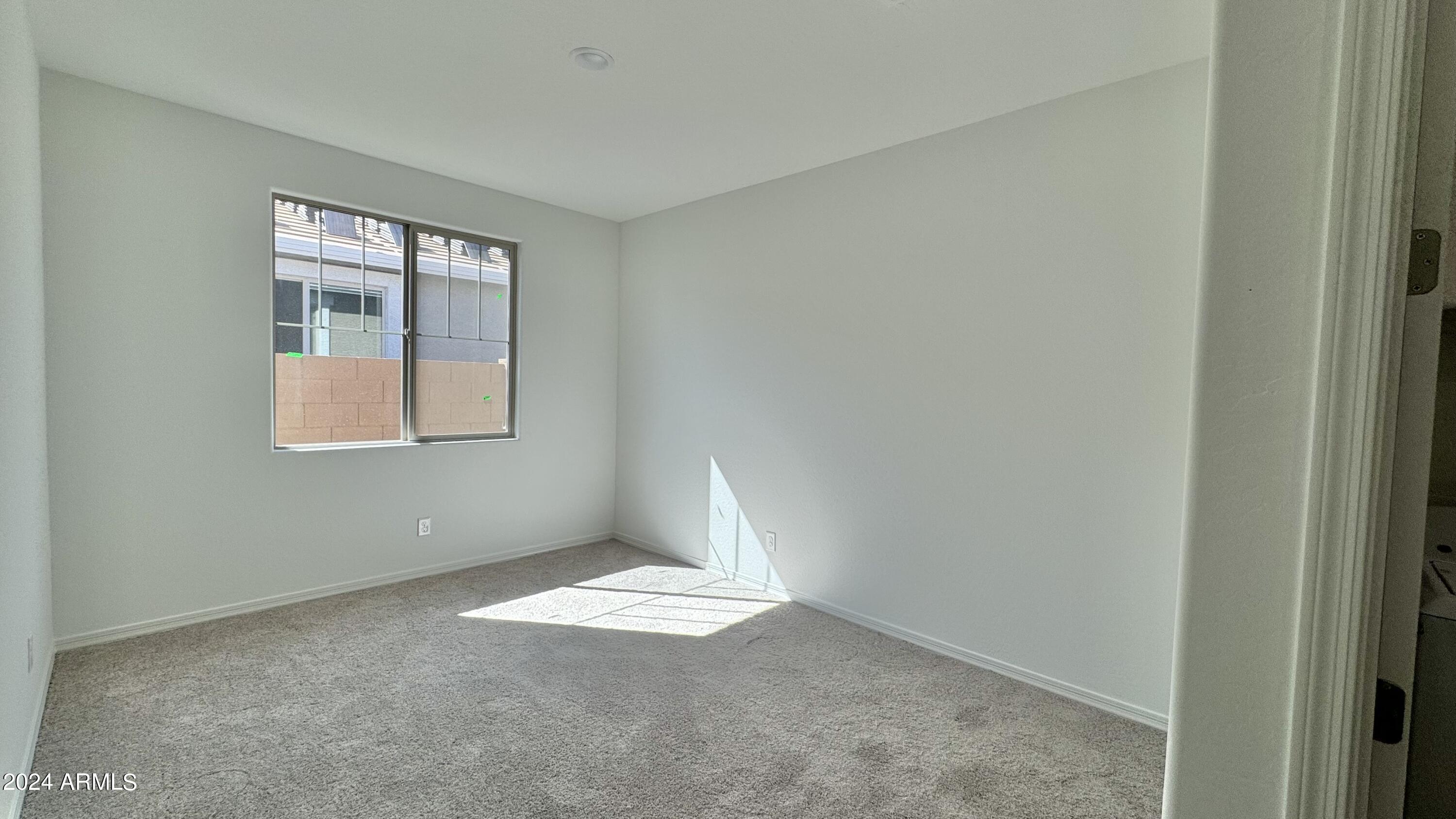 22888 E ROUNDUP Way