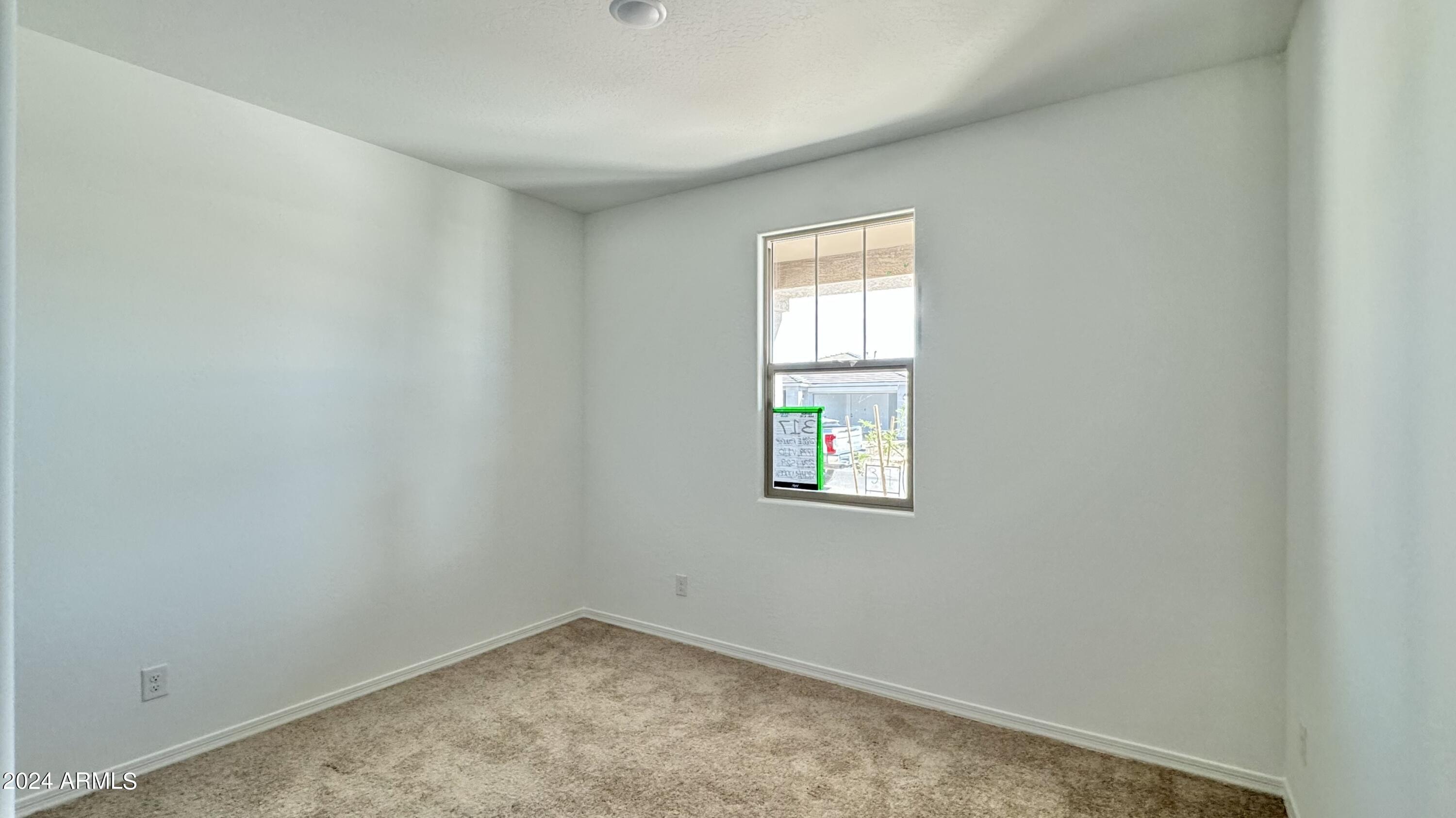22888 E ROUNDUP Way