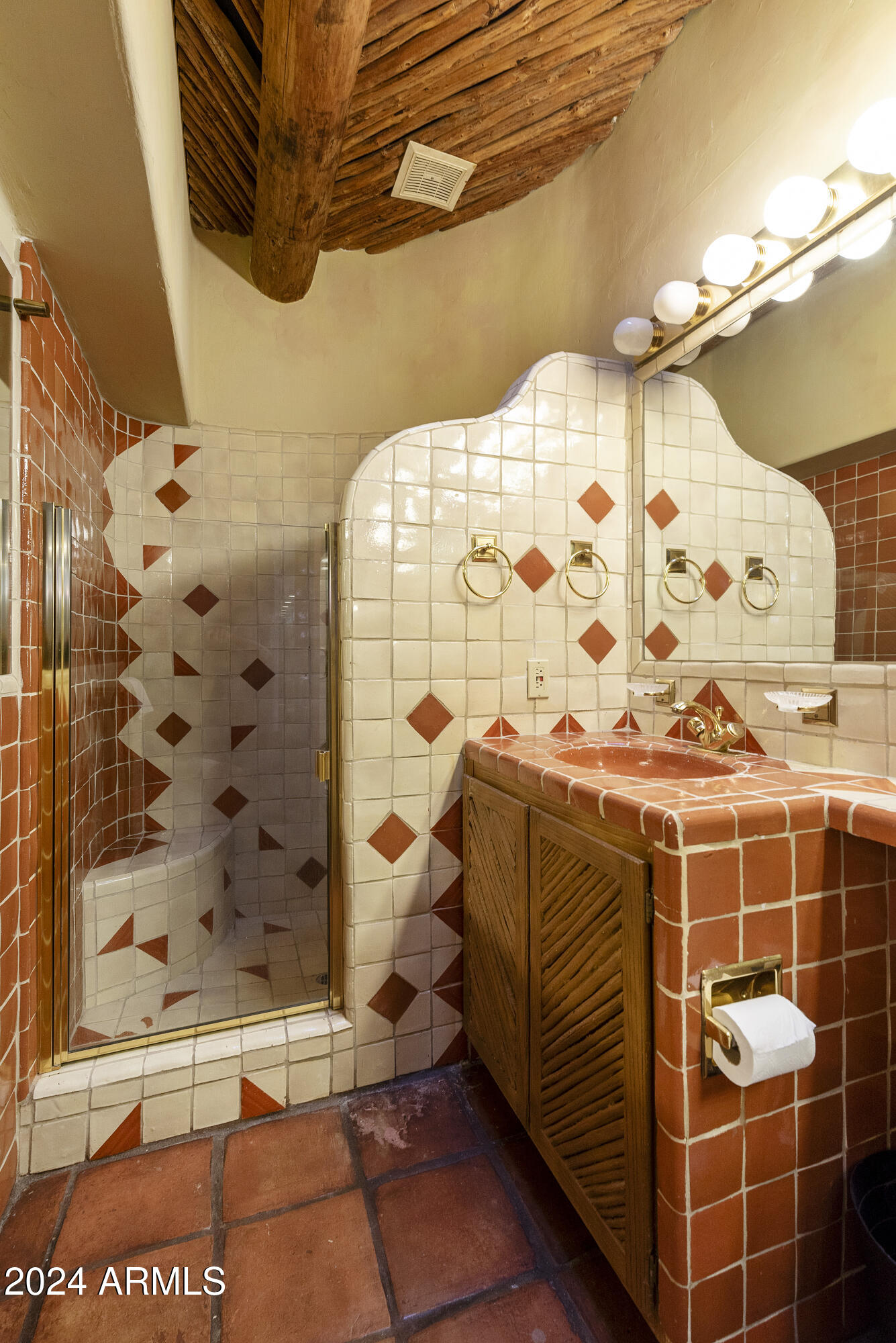 4754 E VALLEY VISTA Lane