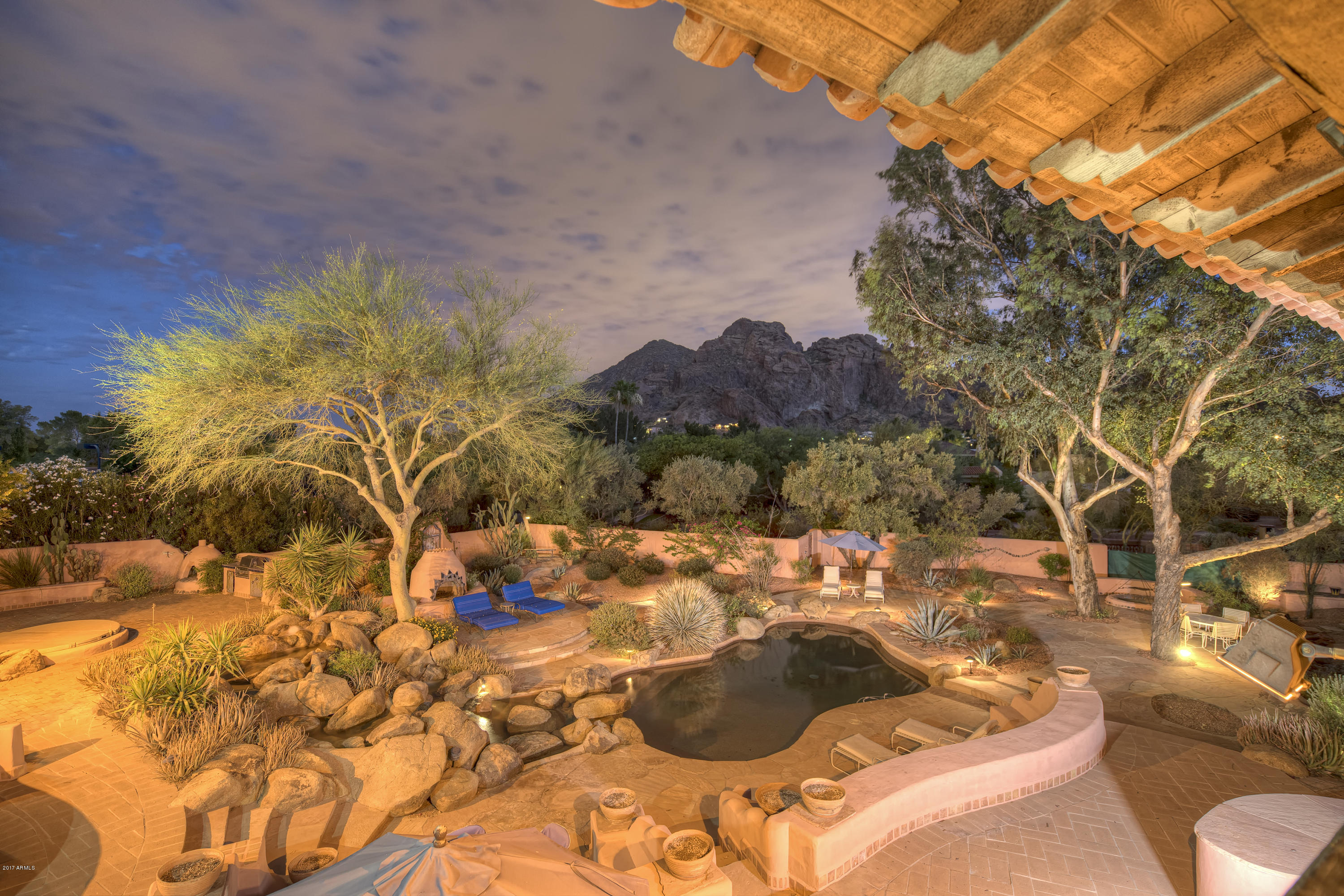4754 E VALLEY VISTA Lane